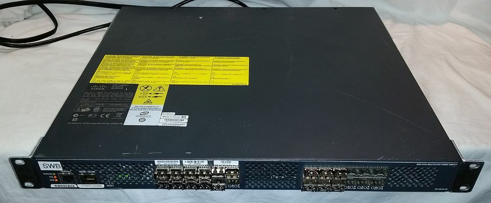 Cisco DS C9124 24-Port Multilayer Fabric Switch DS-C9124-K9 v04 Used