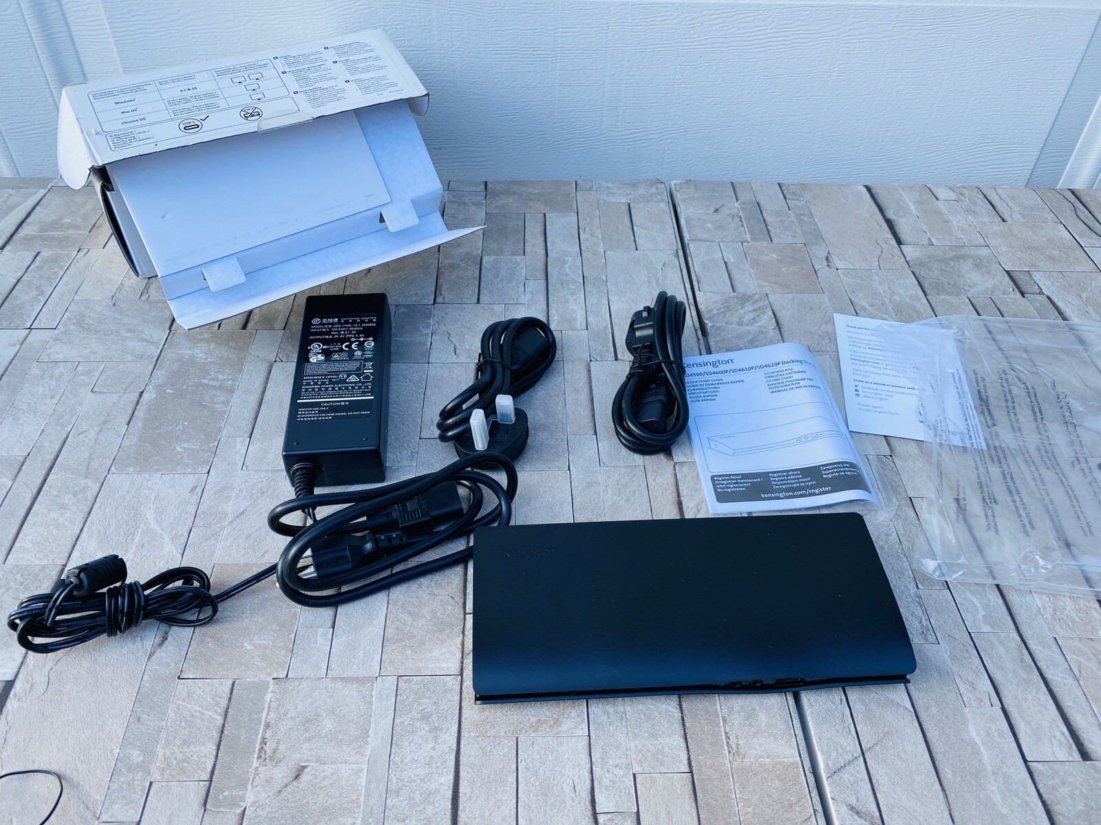Kensington SD4620P USB-C Dock With Power Delivery K38299 Excellent