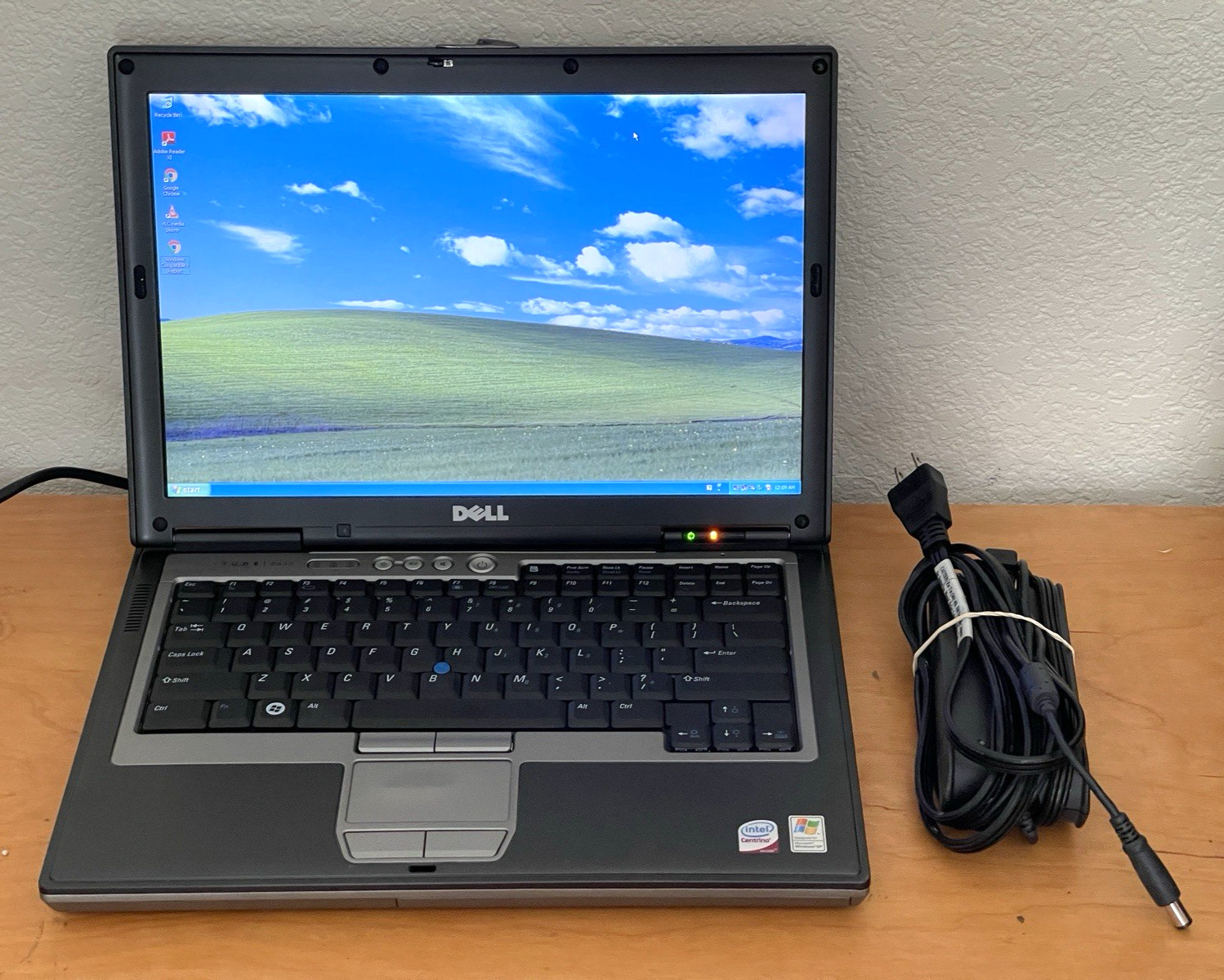 Dell Latitude D620/D630 14" Windows XP Laptop Core 2 Duo, 2GB, DVD, RS232 Serial