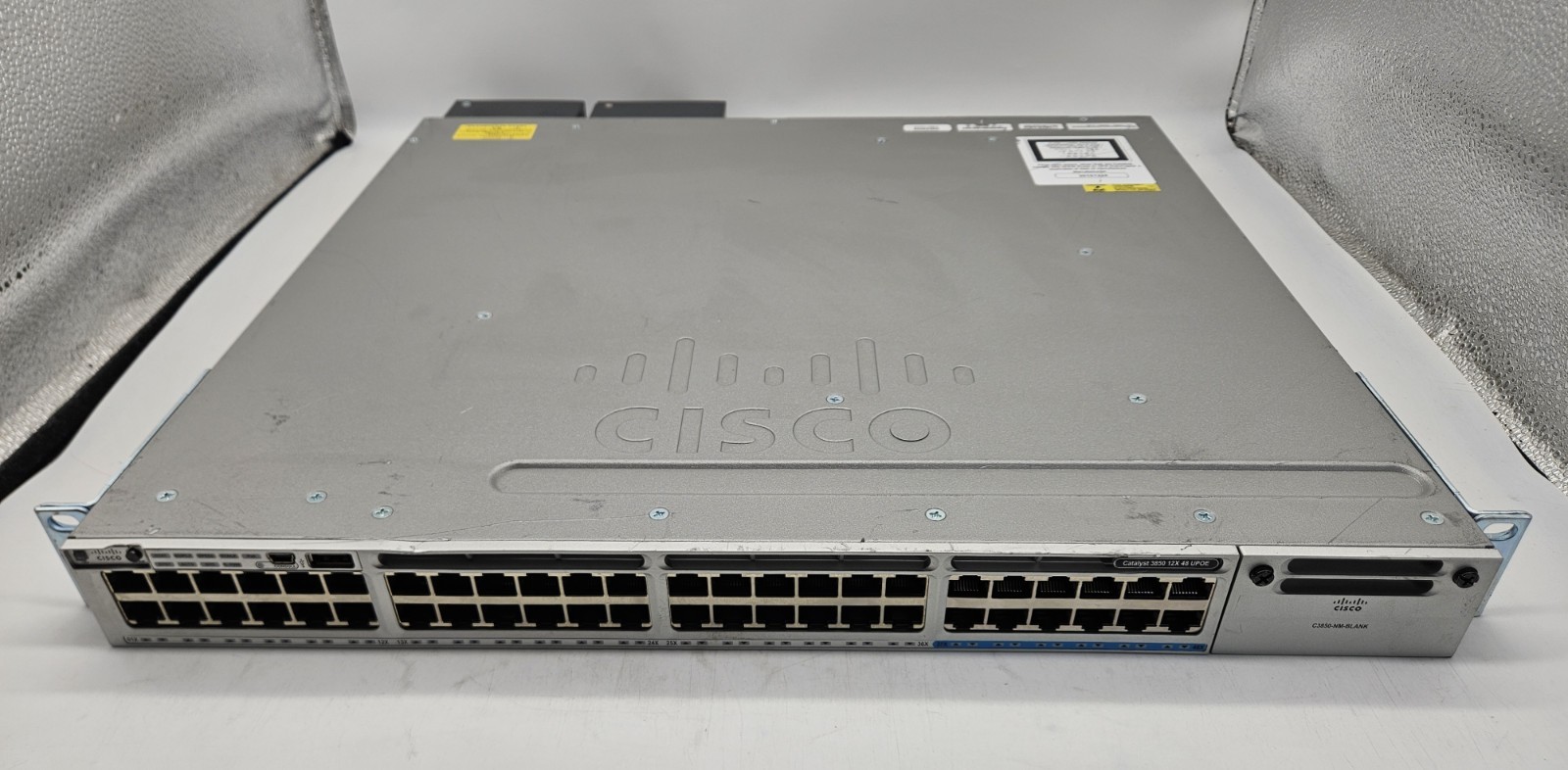 Cisco Catalyst 3850 48-Port GbE (12-10GbE) Network Switch WS-C3850-12X48U-E