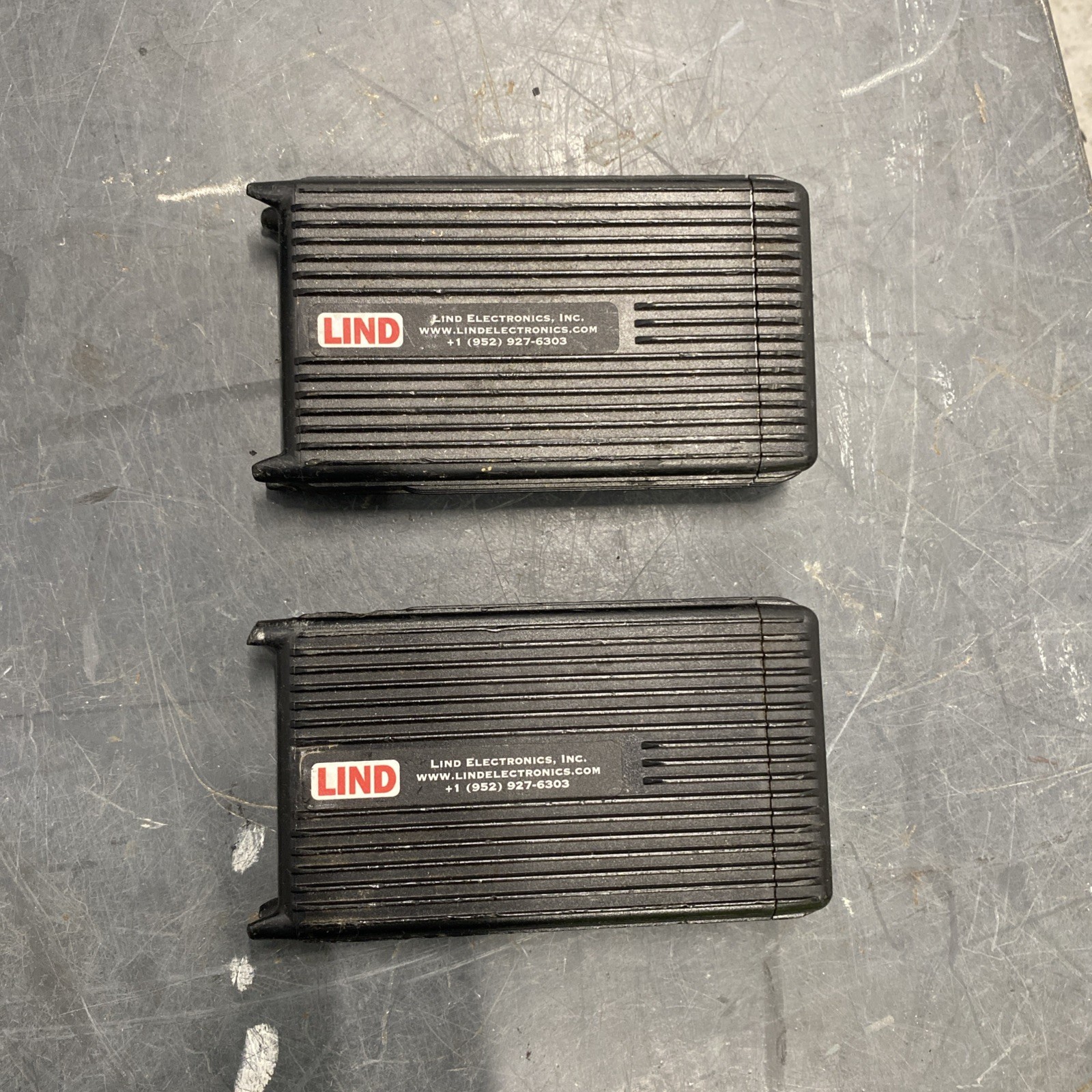 Lot Of 2 Lind Automobile Adapter CF-LNDDC120.   FANo cable