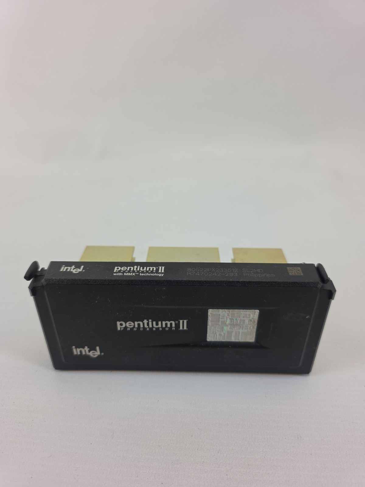 Intel Pentium II 2 - Processor With Heatsink - 80522PX233512  SL2HD R7470242-283