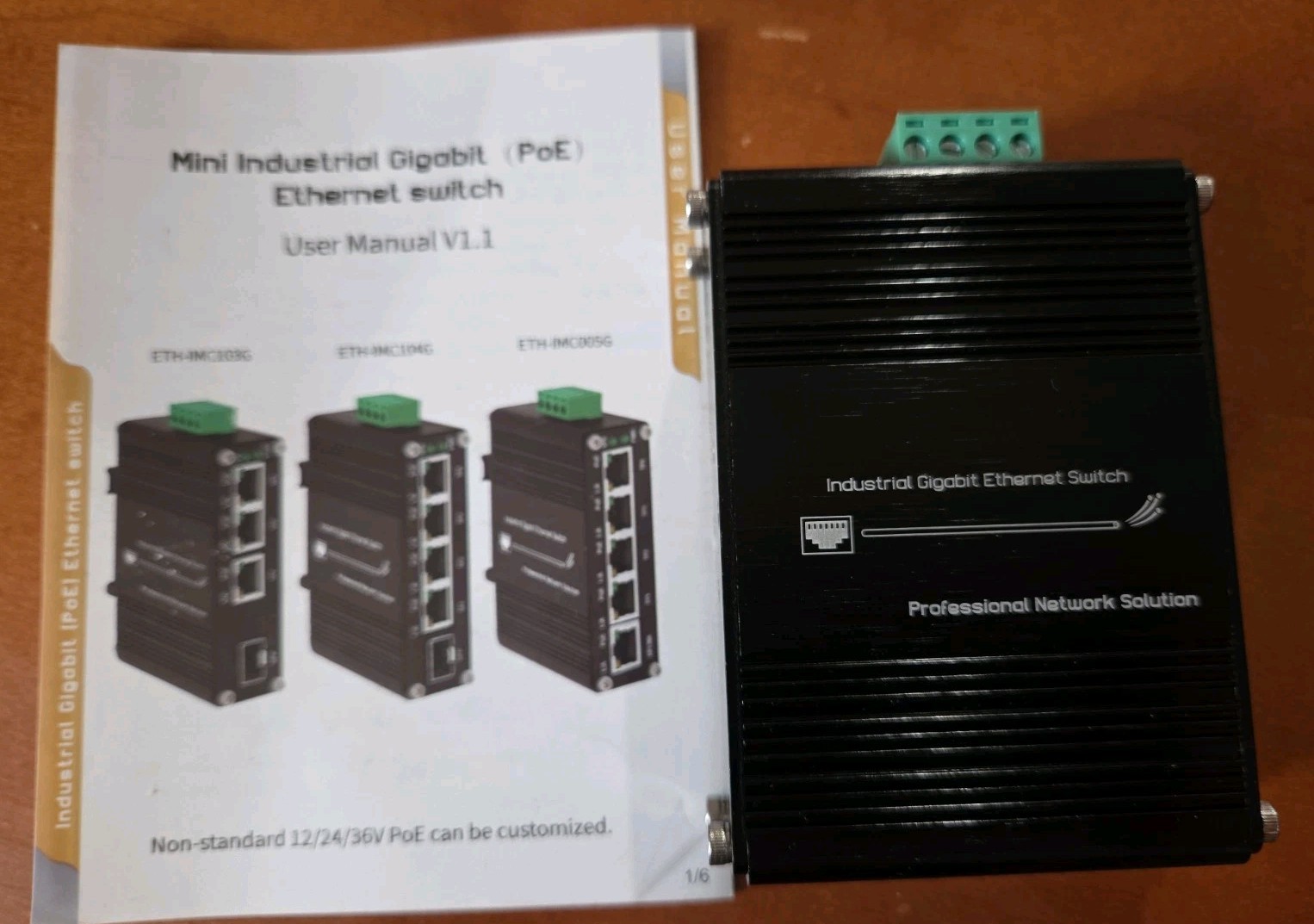Mini Industrial 4 Port 10/100/1000Mbps Gigabit Ethernet Switch with SFP Din Rail
