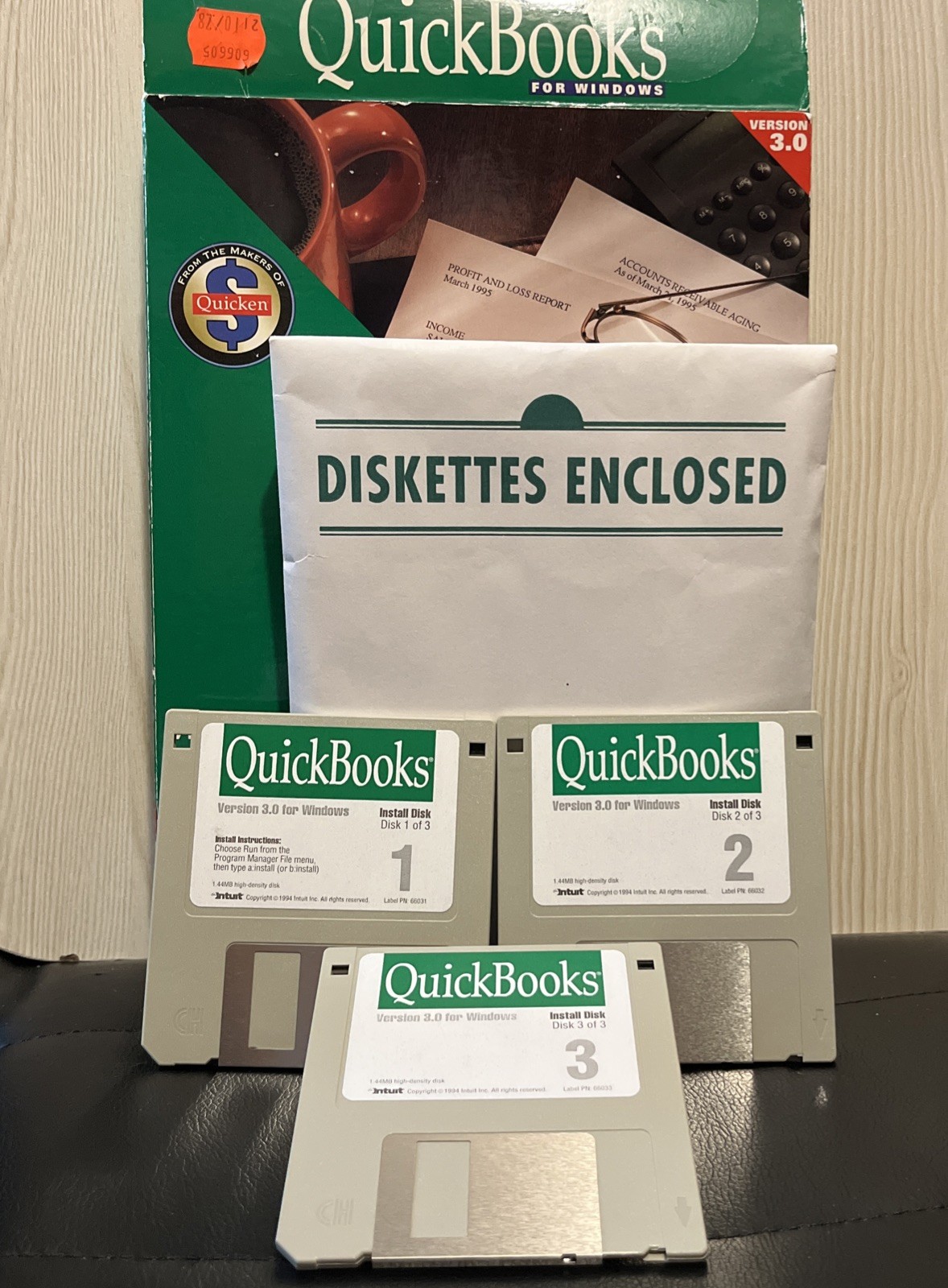 QuickBooks for Macintosh Version 3.0 Floppy Disk Vintage Accounting Software