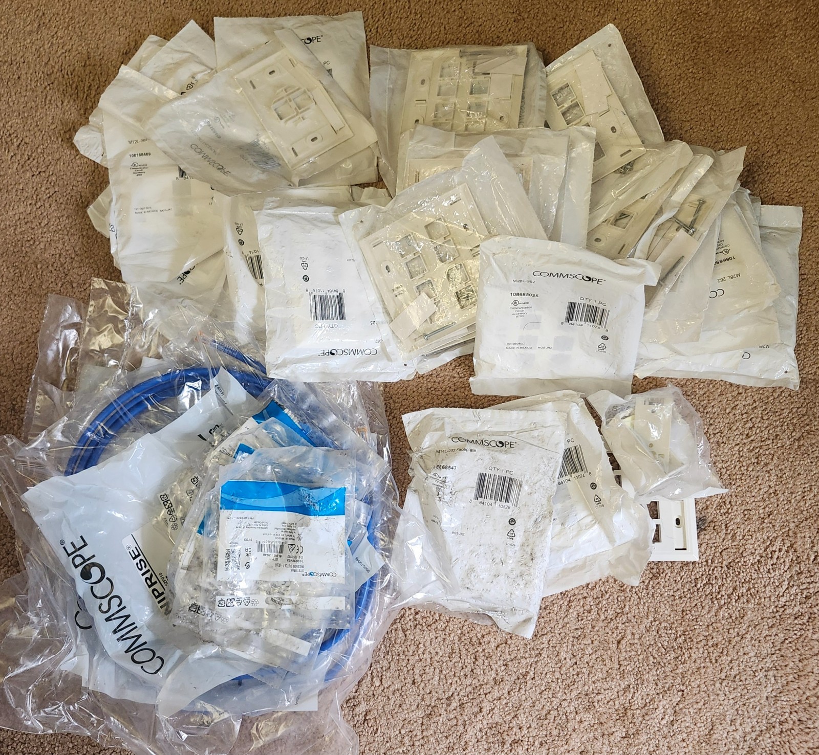 Commscope lot jacks faceplates patch cords M28L-262 M12L-262 UNJ10GT-BL MGS600