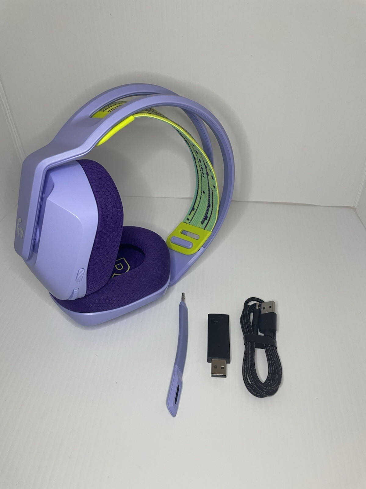 Logitech G733 Lightspeed Wireless Gaming Headset, Wireless, PC, PS5, PS4,Switch