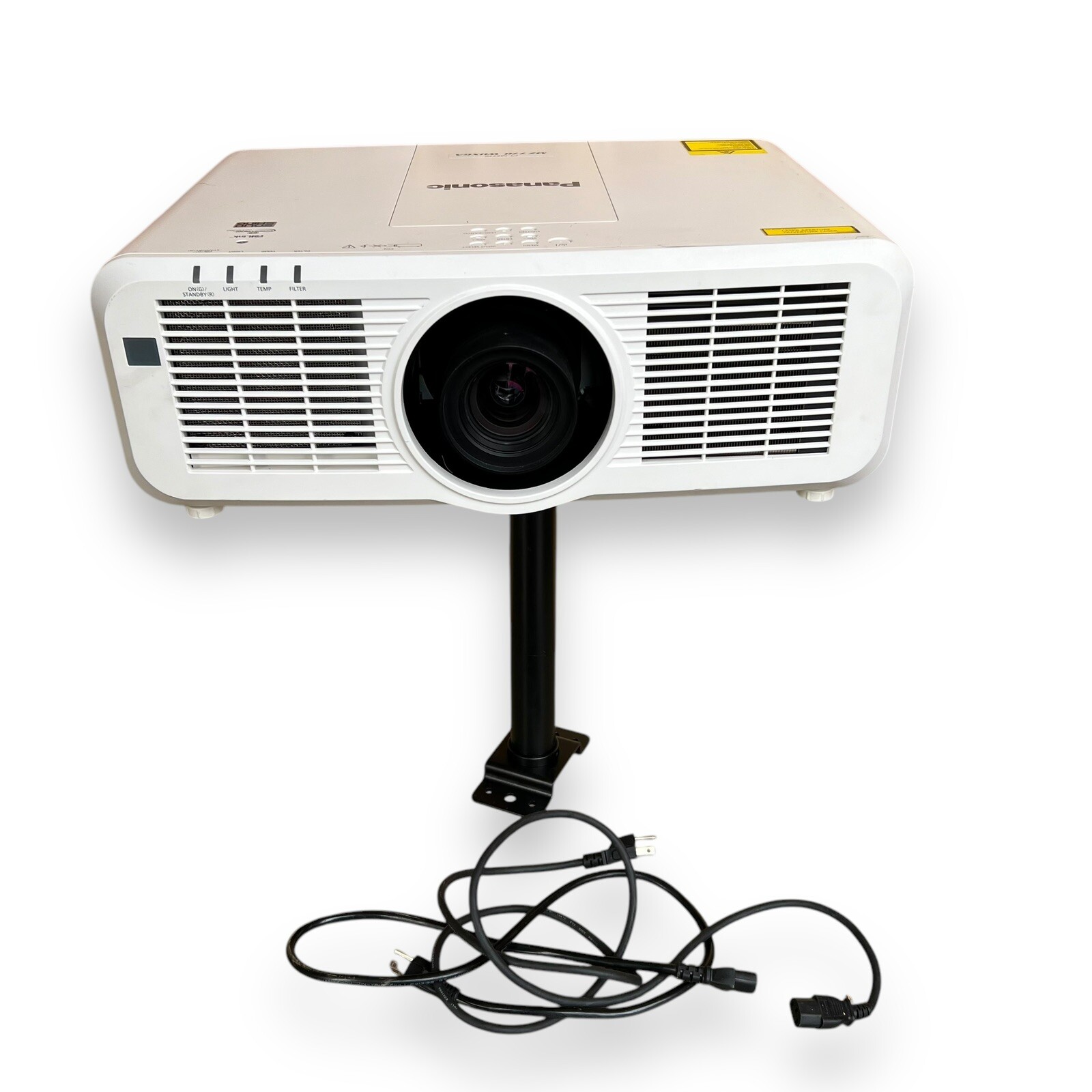 Panasonic PT-MZ770U 8000-Lumen Solid Shine WUXGA Laser Projector 196hrs  (read)
