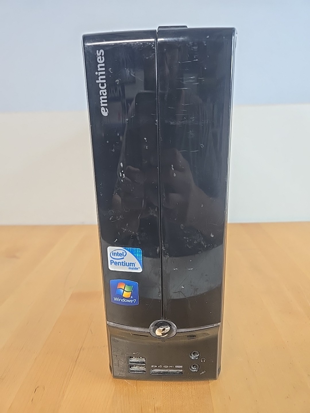 eMachines EL1852G Intel Pentium Dual-Core E5800 3.20GHz 3GB UNTESTED