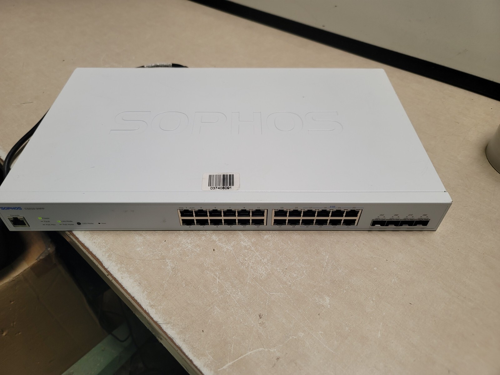 Sophos CS210 PoE 24-Port Network Switch CS210-24FP Working - Light wear
