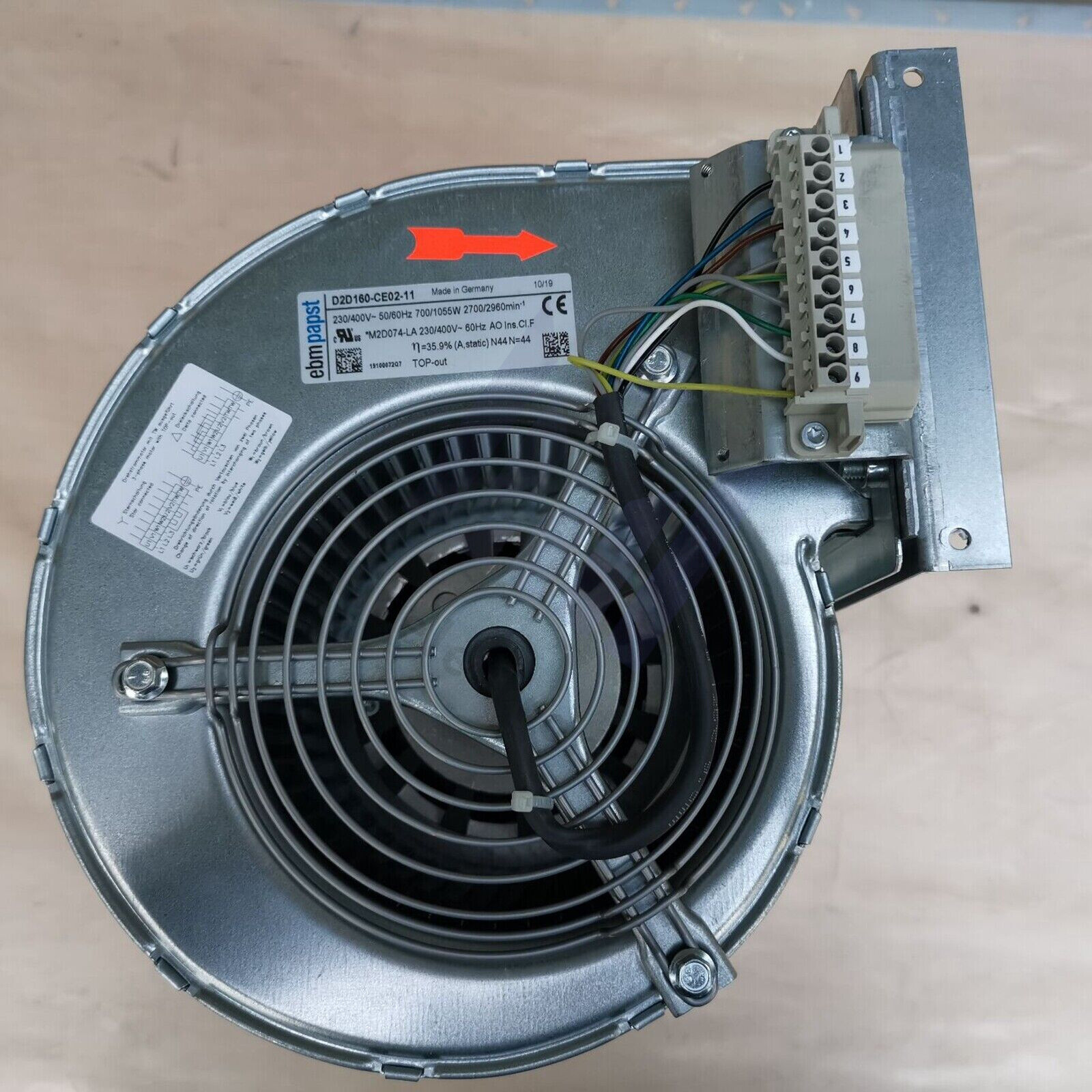 New 1PCS ABB D2D160-CE02-11 Centrifugal Cooling Fan 230V 700W