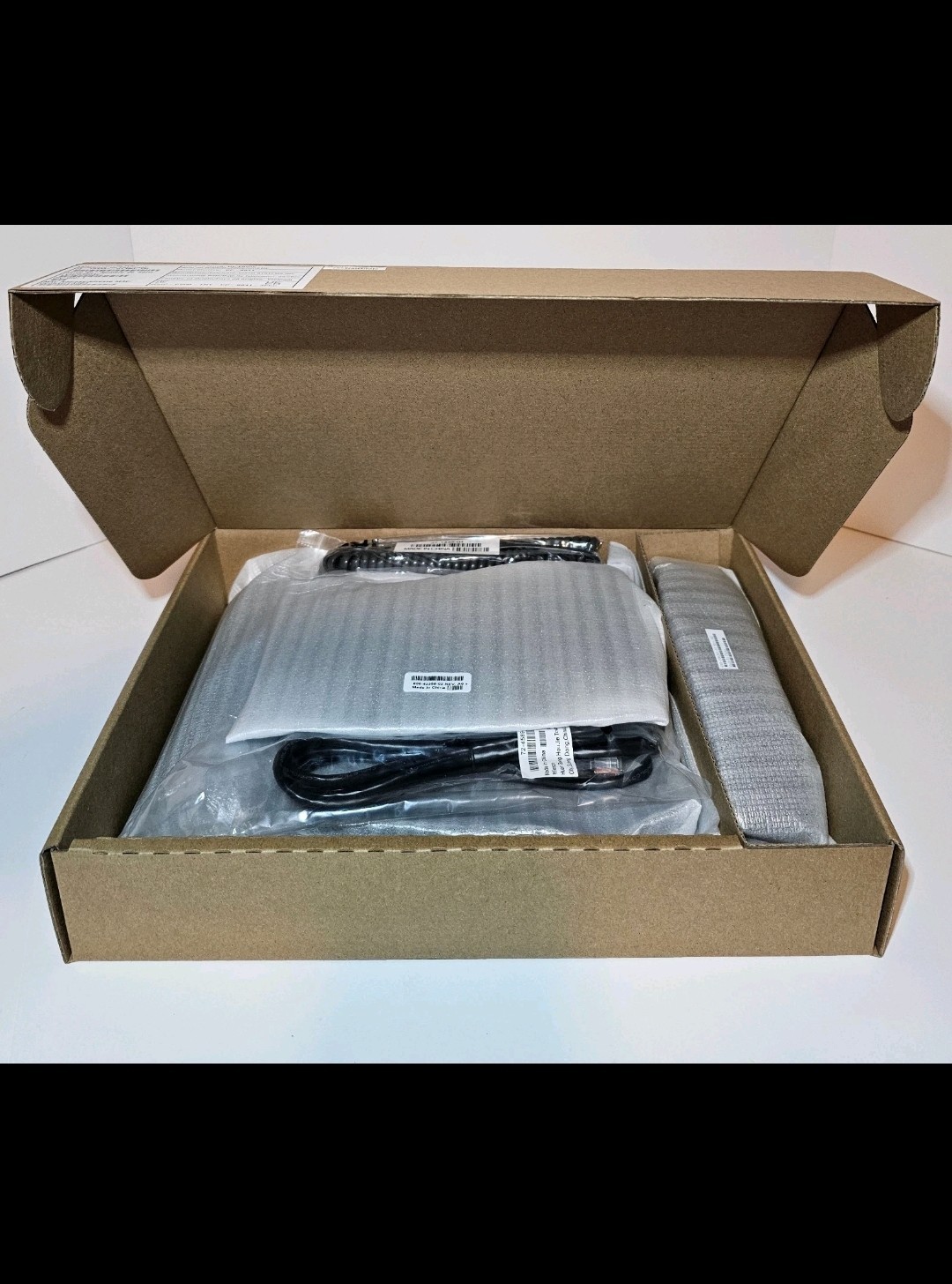 Cisco CP-8841-3PCC-K9= 8841 MULTIPLATFORM 3PCC IP Phone PoE NEW- UNOPENED QTY 1
