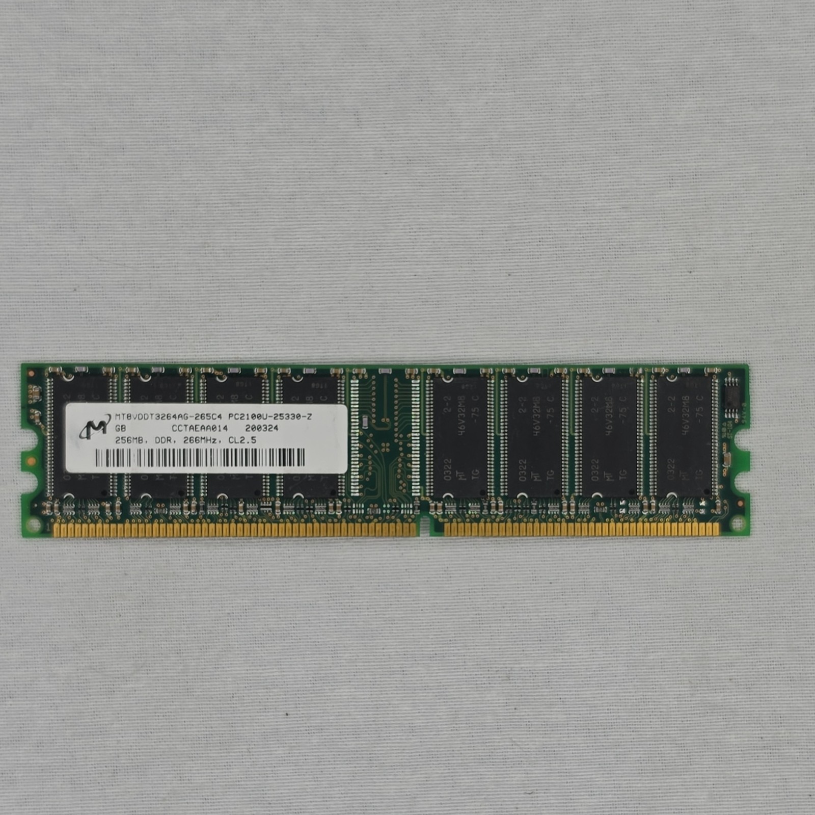 Micron 256MB DDR SDRAM DIMM PC2100U-25330-Z 184-Pin CL2.5 MT8VDDT3264AG-265C4