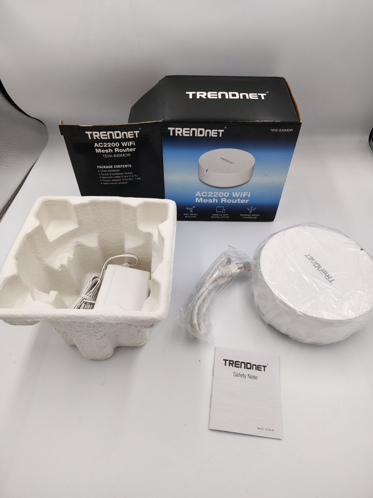 TRENDnet TEW-830MDR AC2200 Mesh WiFi Router Wireless