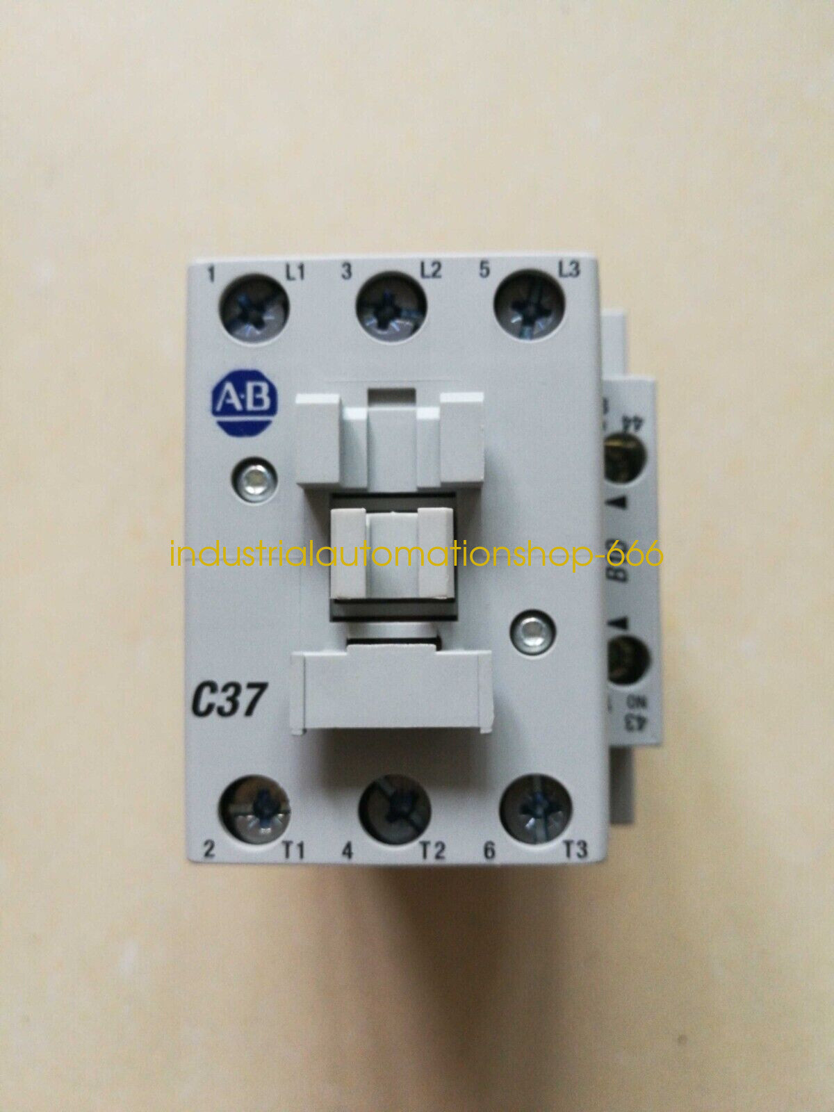 1pcs New contactor 100-C37EJ01 Via DHL or FedEX