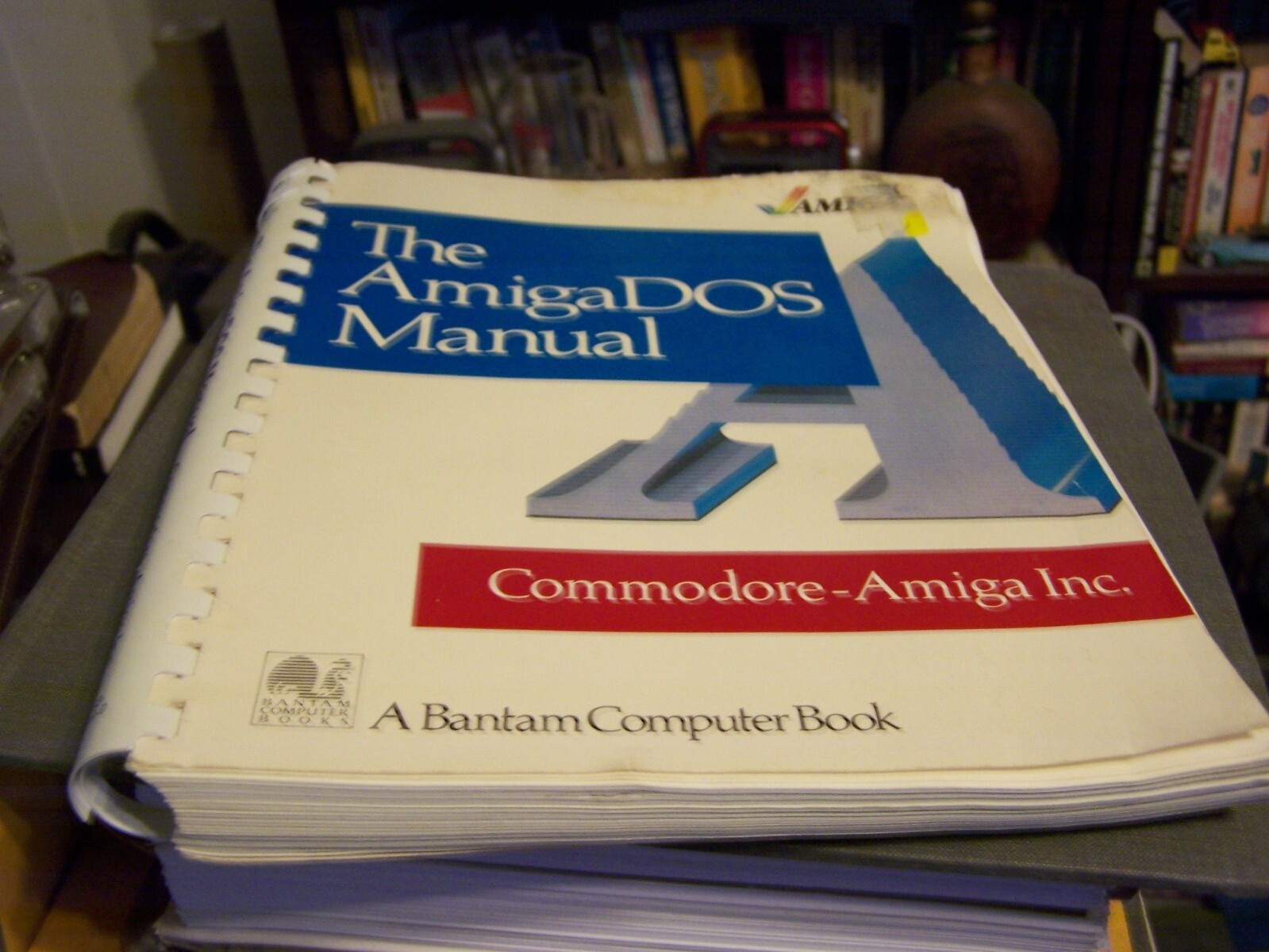 The Amiga DOS Manual 291 Pages - 1986