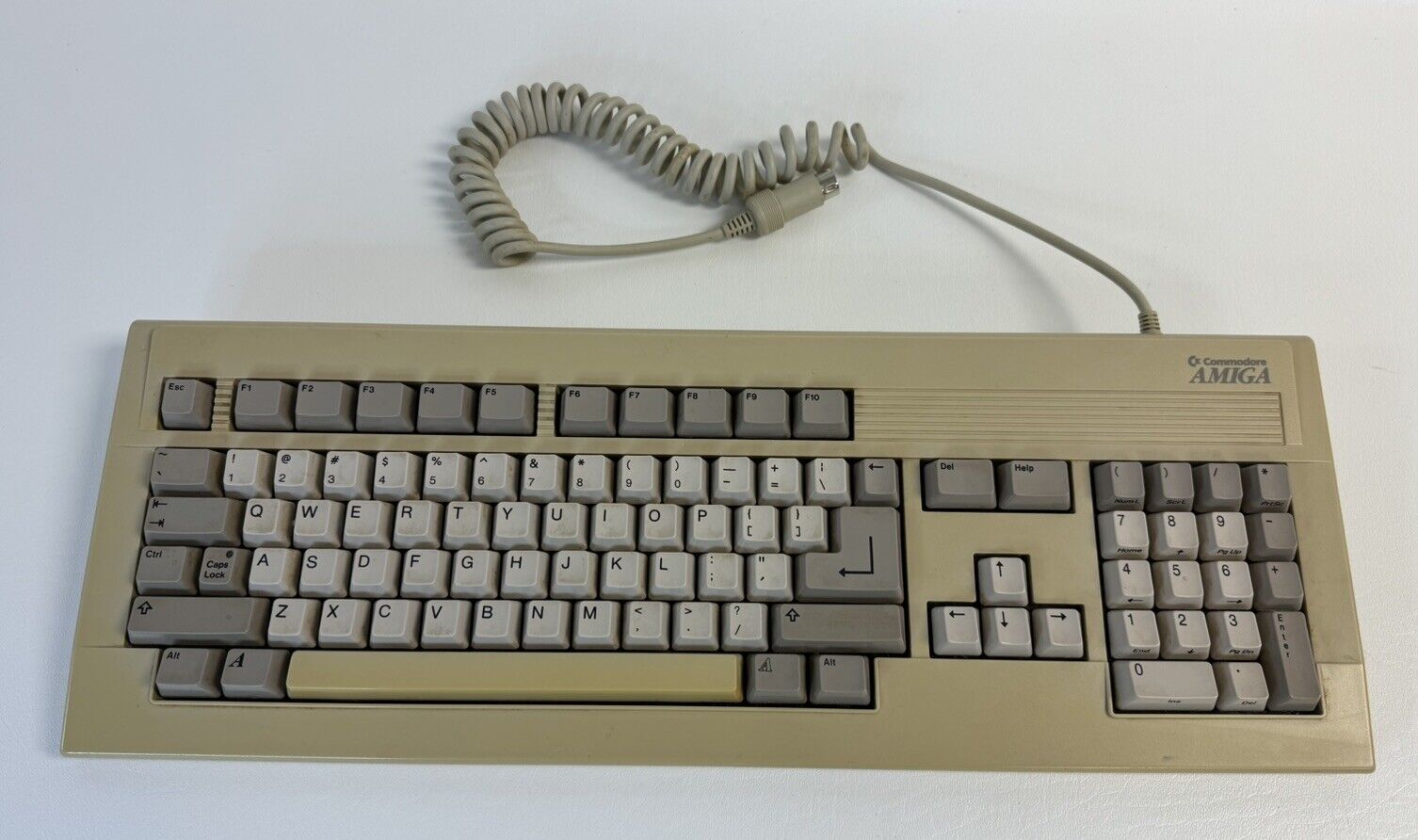 Commodore Amiga 3000 A3000 Original Keyboard KKQ-E94YC Untested
