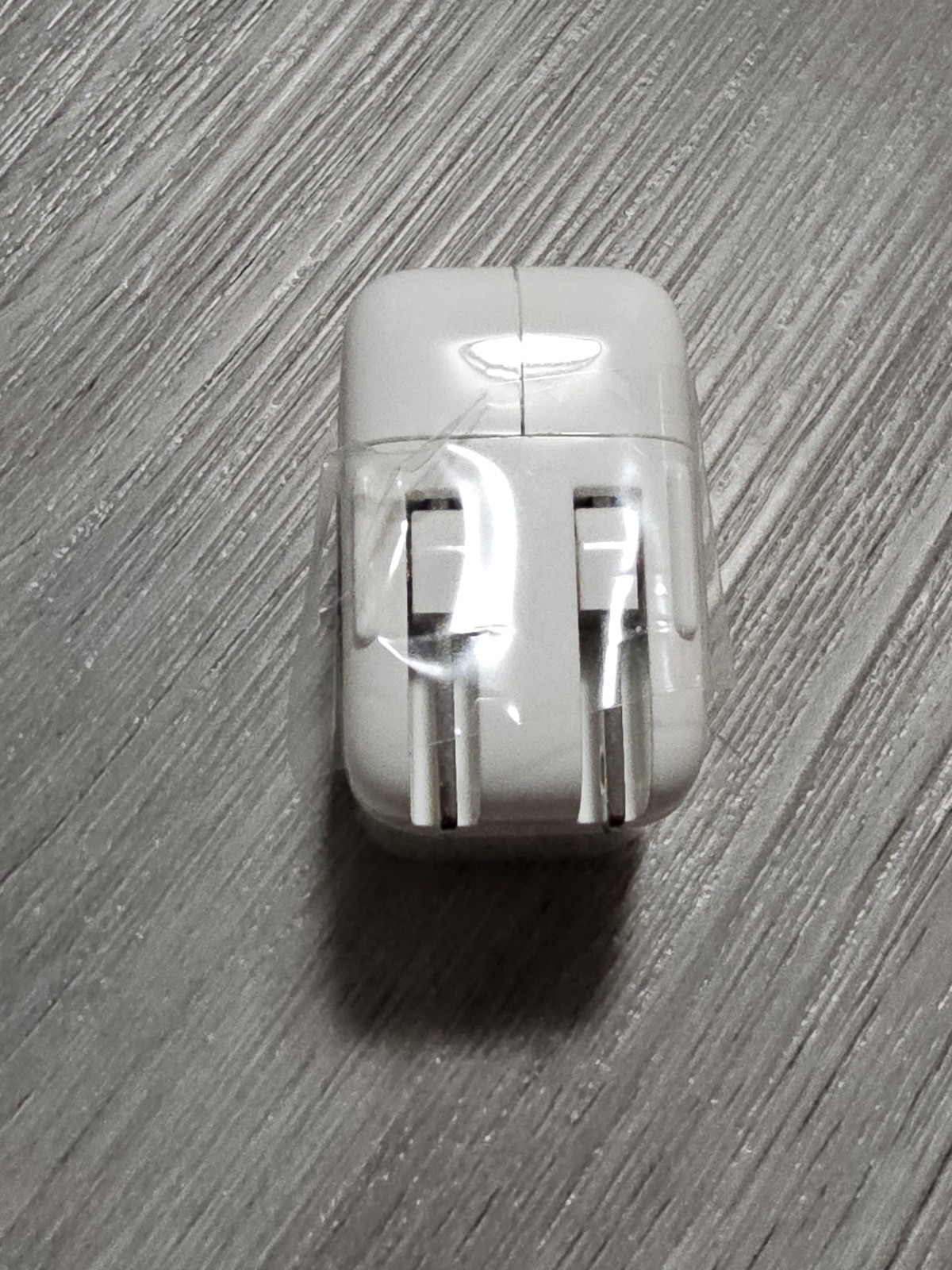 Apple 10W USB Wall Adapter / Travel Charger - White (MC359LL/A) A1357 New 