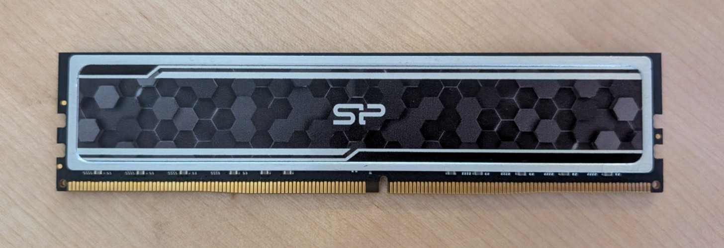 Silicon Power SP016GXLZU320BSAJ7  (16GB) RAM DDR4 3200MHz Memory Kit