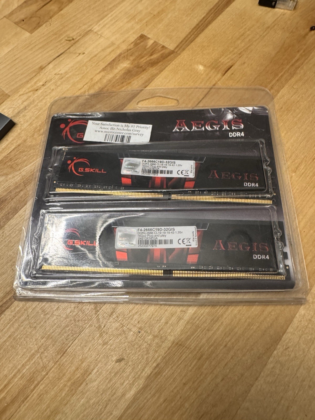 G. SKILL Aegis 32GB (2 X 16GB) PC4-21300 (DDR4-2666) Memory (F42666C19D32GIS)