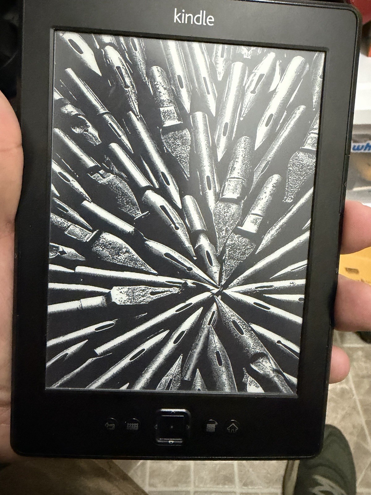 Amazon Kindle 4th Gen D01100 Wi-Fi 2GB 6" eReader Tested Working
