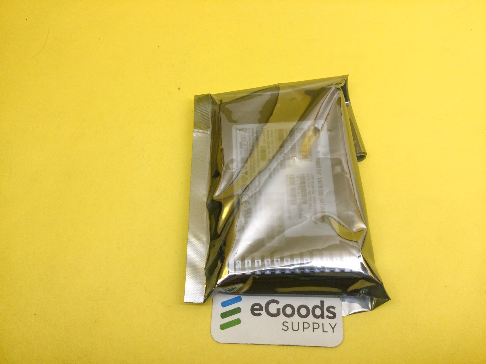 P04566-B21 HPE 1.92TB SATA 6G READ INTENSIVE SFF SC PM883 SSD P05322-001 new