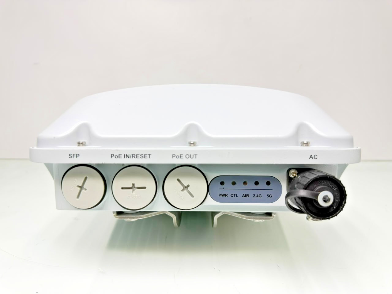 RUCKUS T750 Outdoor WiFi Access Point (901-T750-WW01)