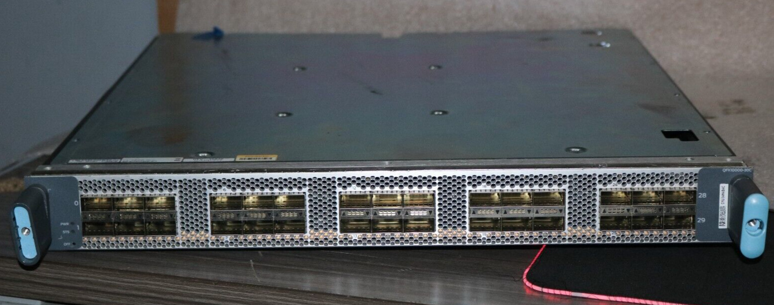 Juniper Networks QFX10000-30C 30-port 100GbE QSFP28/40GbE QSFP