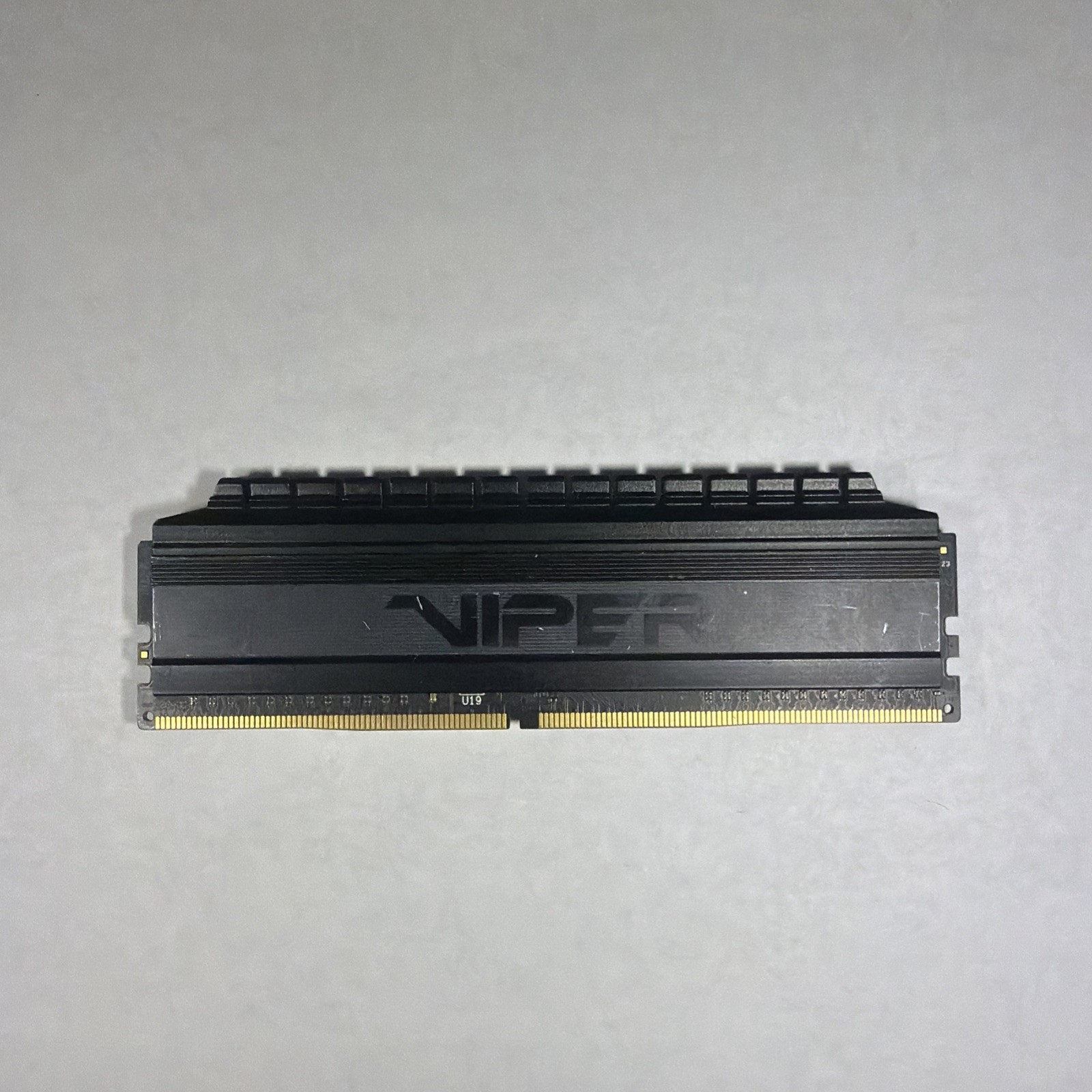 Patriot Viper Steel 4GB RAM DDR4 3200MHz PVB48G320C6K