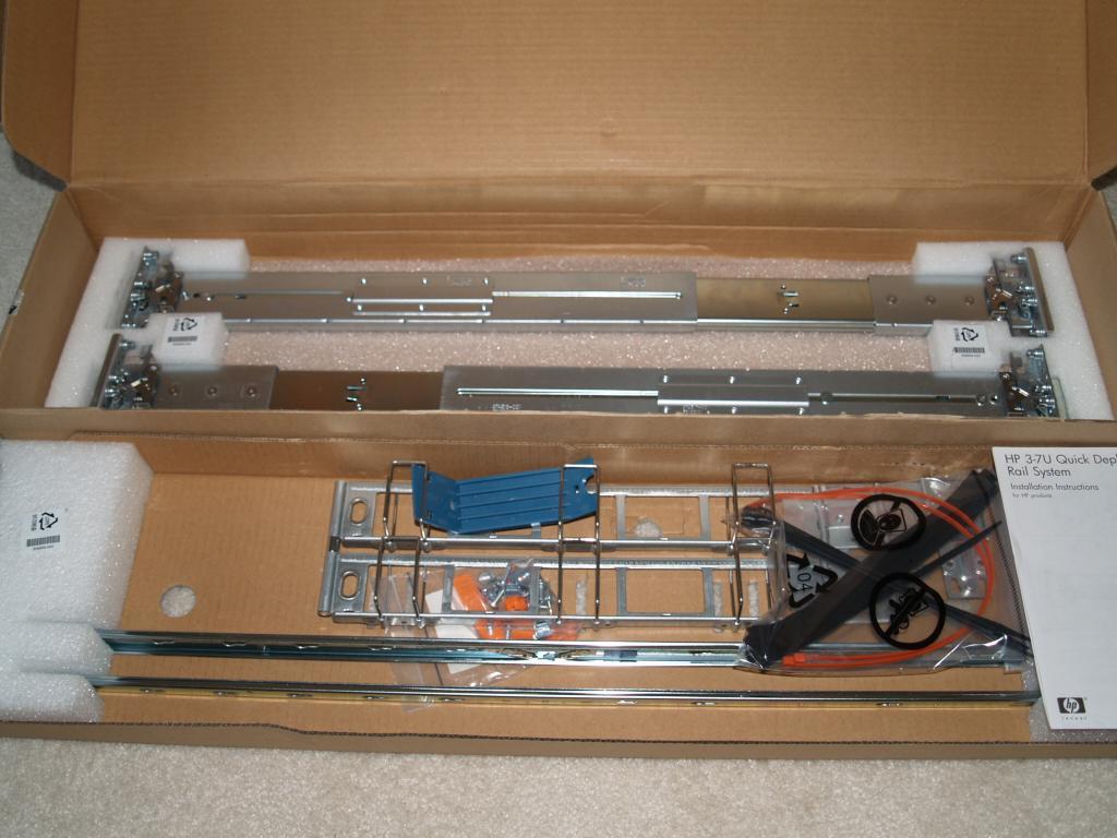 HP AD053A NEW Integrity 3-7U Universal Rack Mount Rail Kit for RX6600 Server