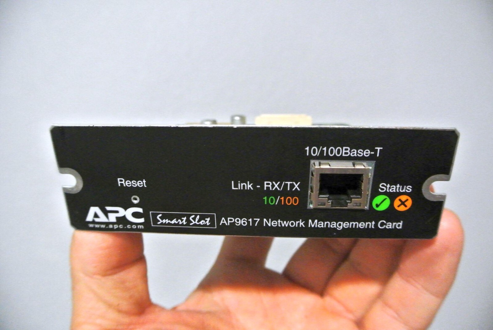 APC AP9617 10/100 SmartSlot UPS BATTERY BACKUP NETWORK MANAGEMENT CARD