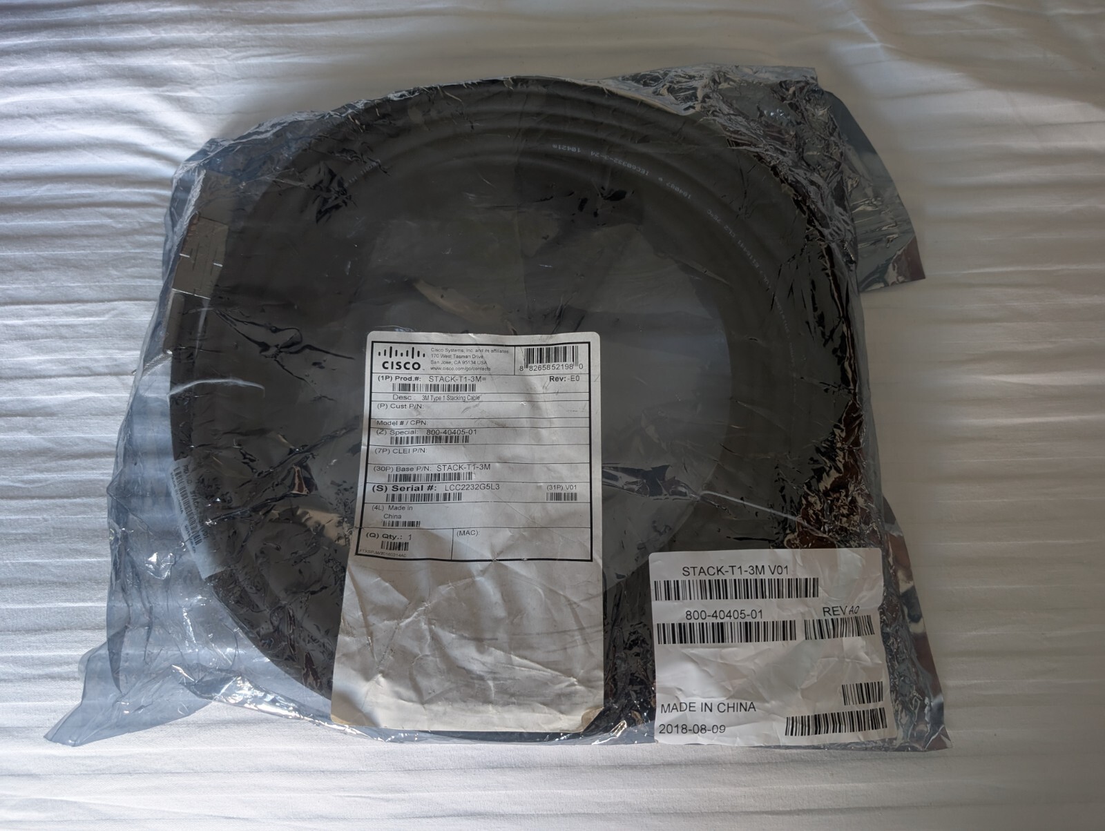 Cisco STACK-T1-3M V01,  StackWise Stacking Cable 800-40405-01