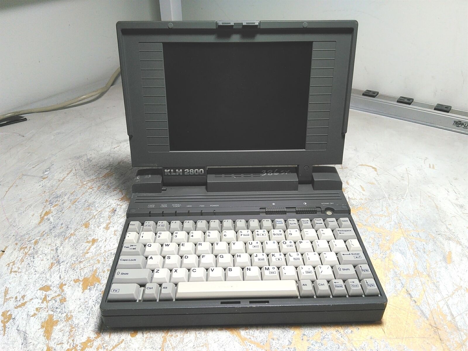 Defective KLH 2800 Vintage Laptop Intel 386SX 1MB 0HD No PSU AS-IS 