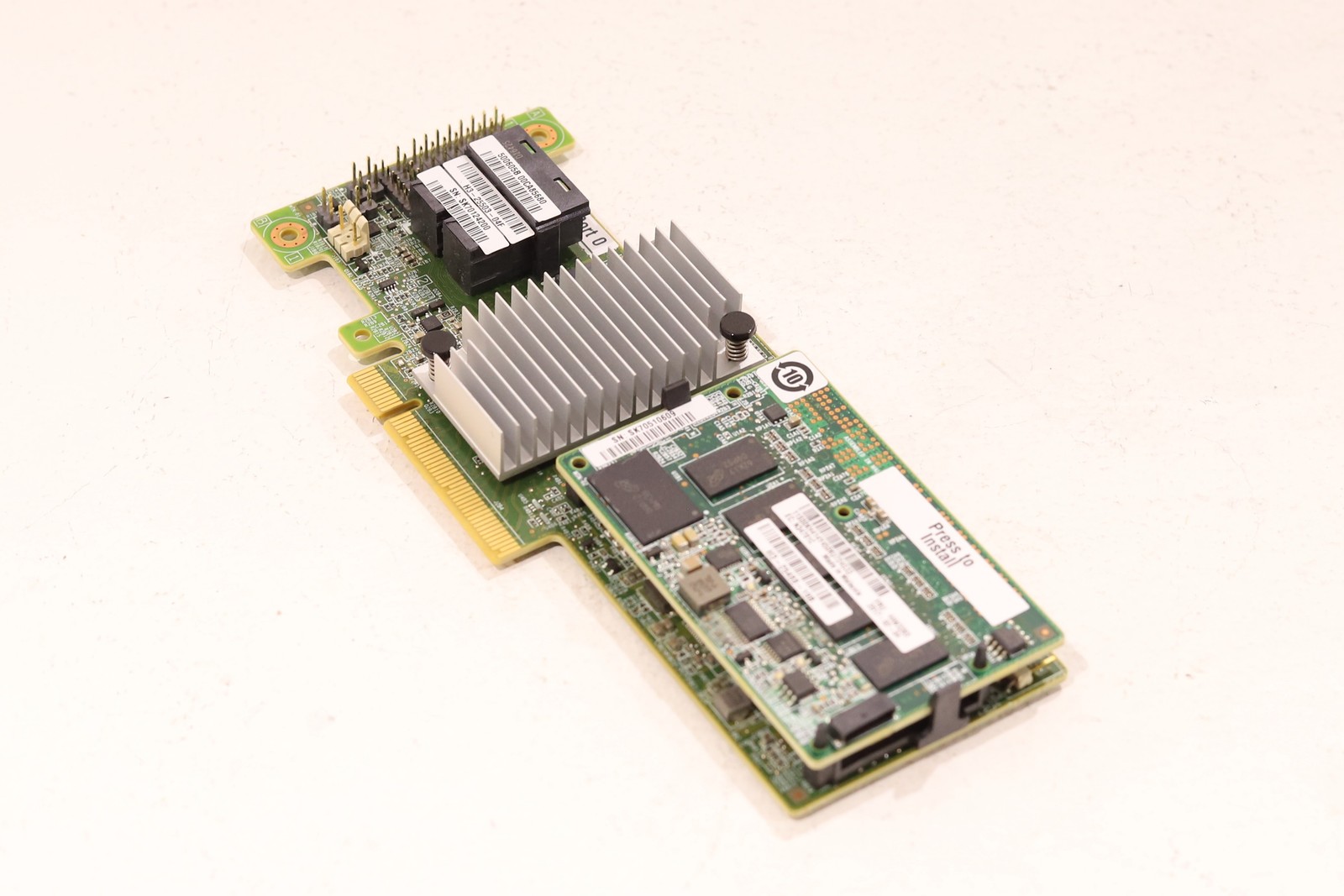 IBM ServeRAID M5120 12Gb/s PCIe SAS/SATA RAID Controller Card FRU P/N: 46C9111