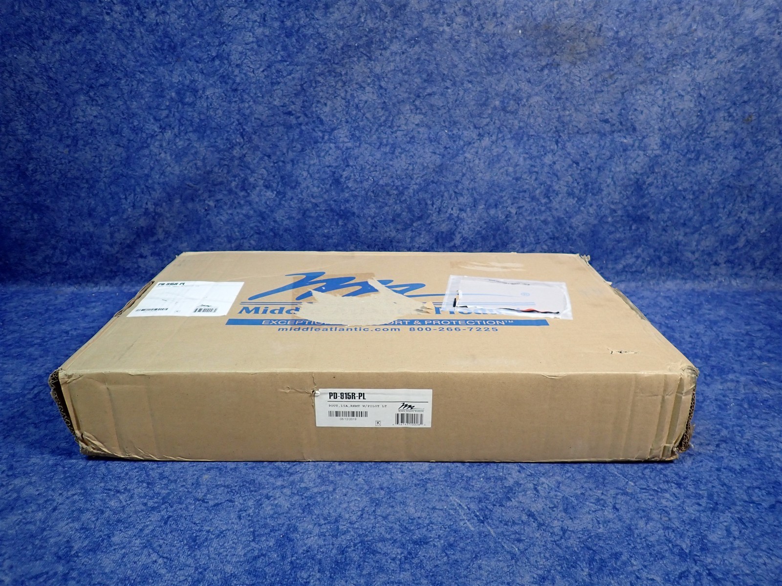 NEW Middle Atlantic PD-915R-PL 9-Outlet 15A Power Strip w/ Pilot Light (W19)