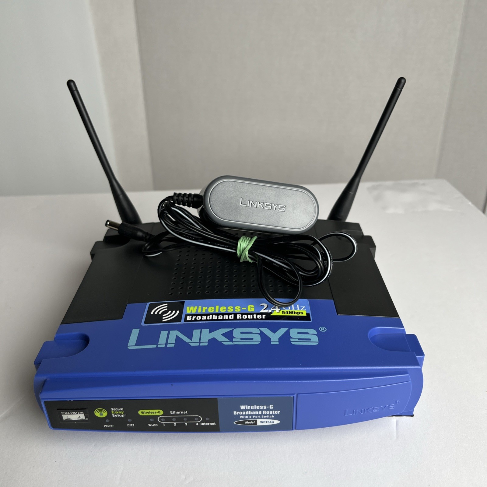 LINKSYS Cisco Wireless G Broadband Router /w Speed Booster WRT54GS Ver.6 4-Port
