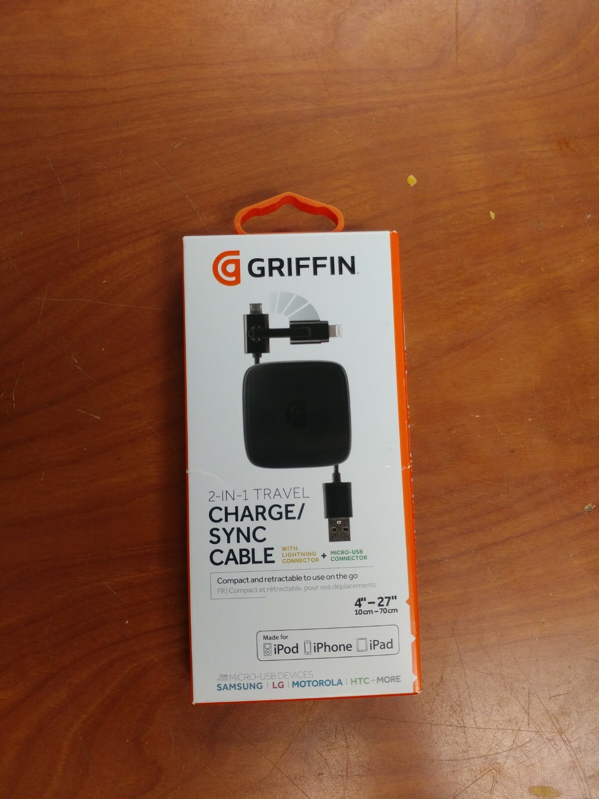 Griffin 2-In-1 Travel Charge/Sync Cable 4"-27"(New)