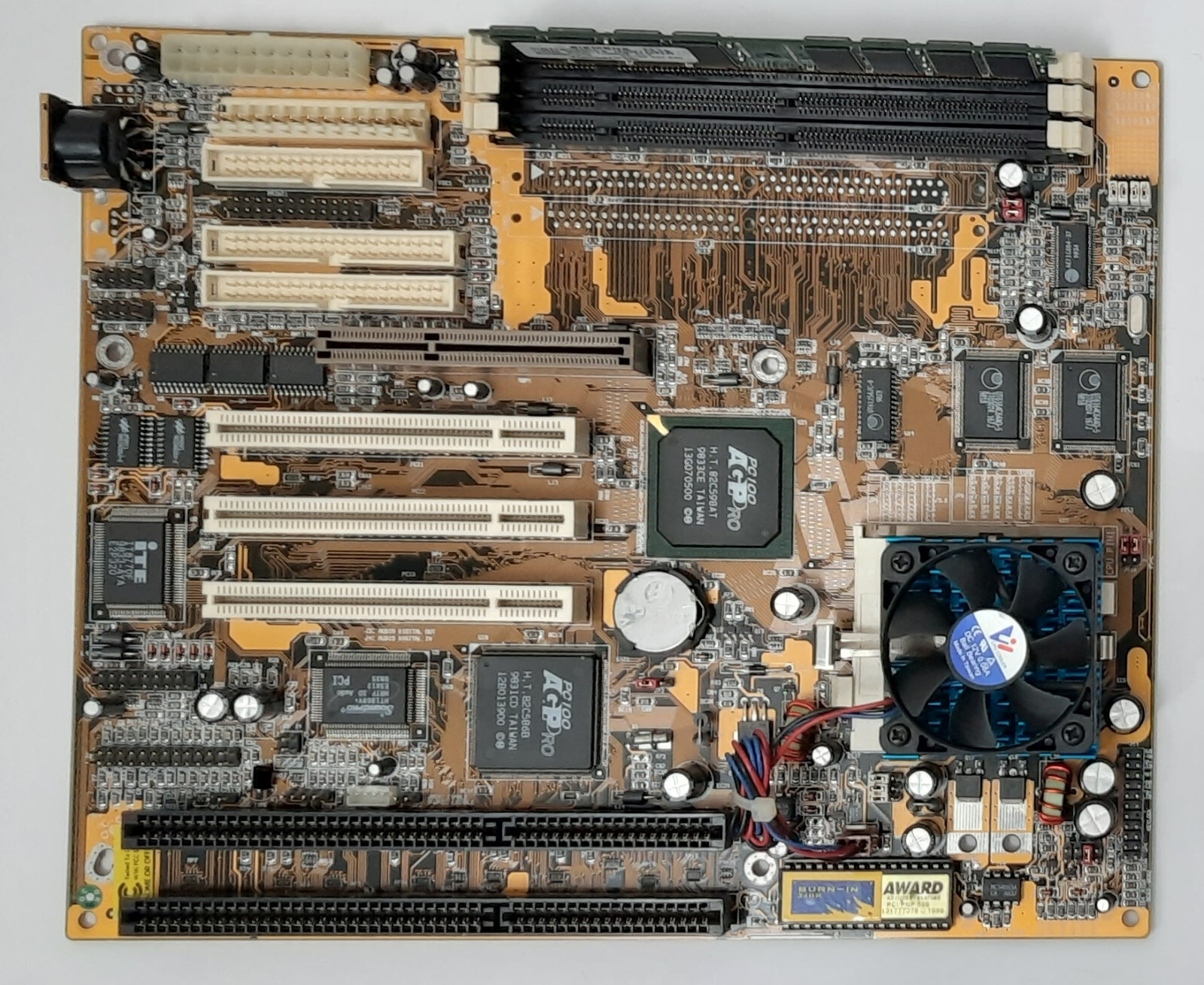 PCChips M577 Super Socket 7 ISA AGP Retro Motherboard + AMD K6-2 350MHz + 128MB
