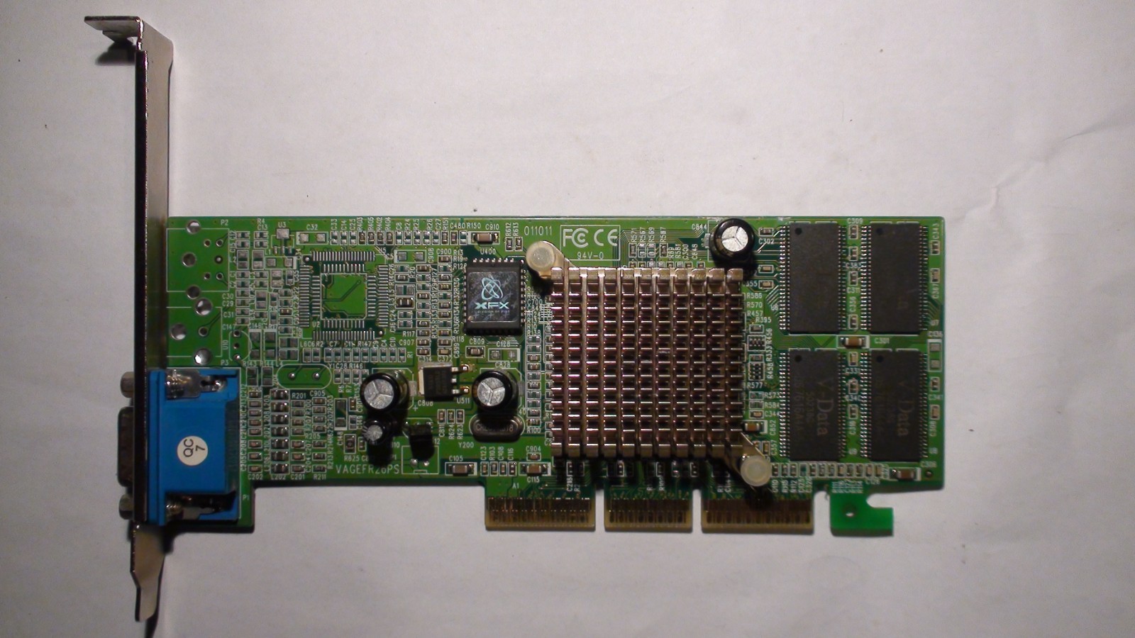 XFX Nvidia GeForce MX400 64MB AGP SDR VGA PV-T07G-DRHB V3.2 Graphics Card
