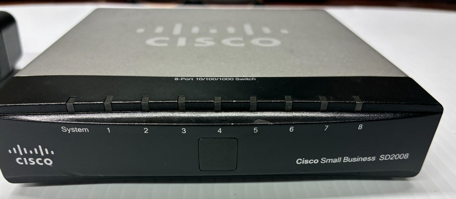 Cisco 8-port 10/100/1000 Switch SD2008