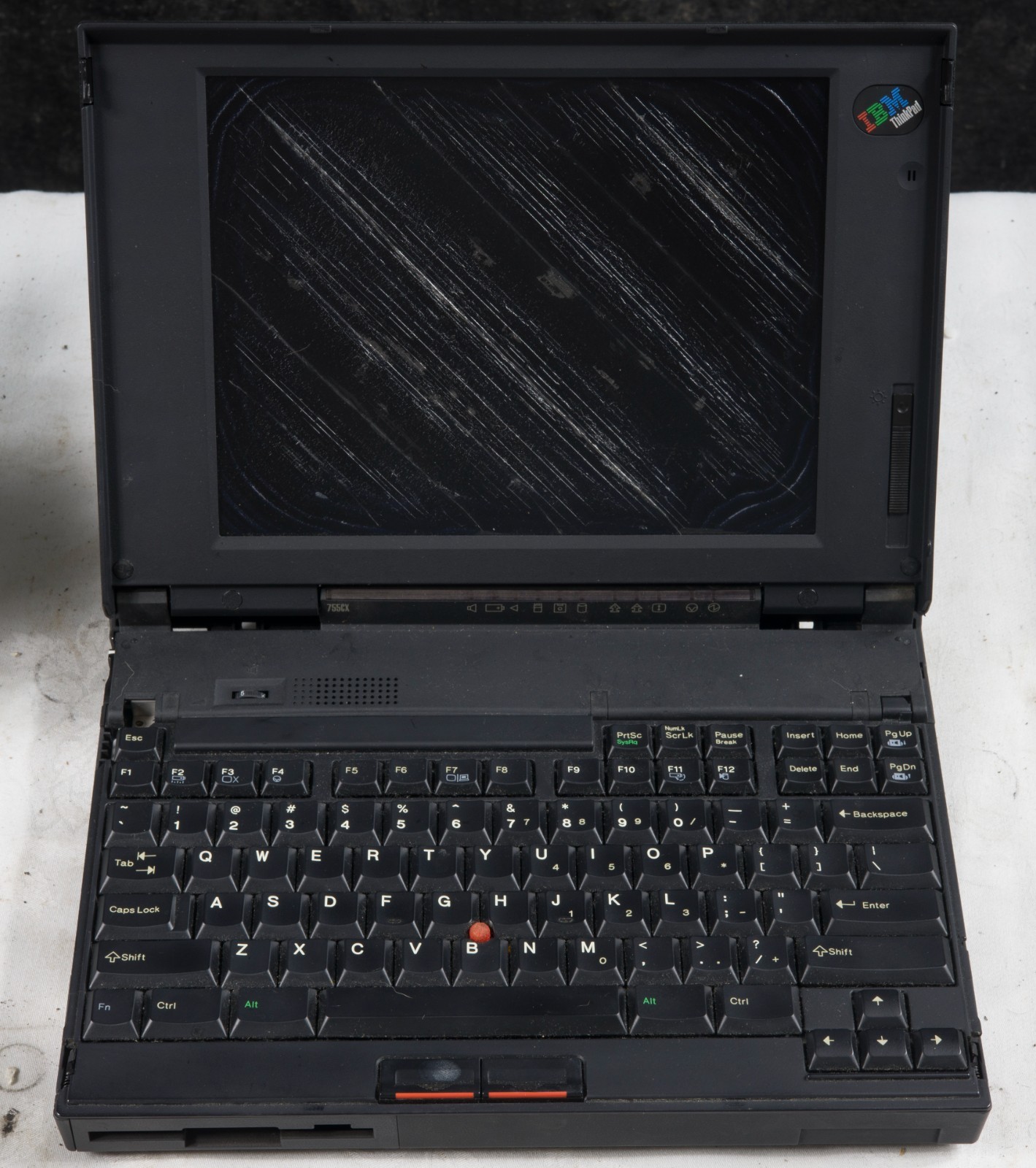IBM ThinkPad 755CX 9545-HBD Pentiun 75-8MB RAM parts or repair VTG89