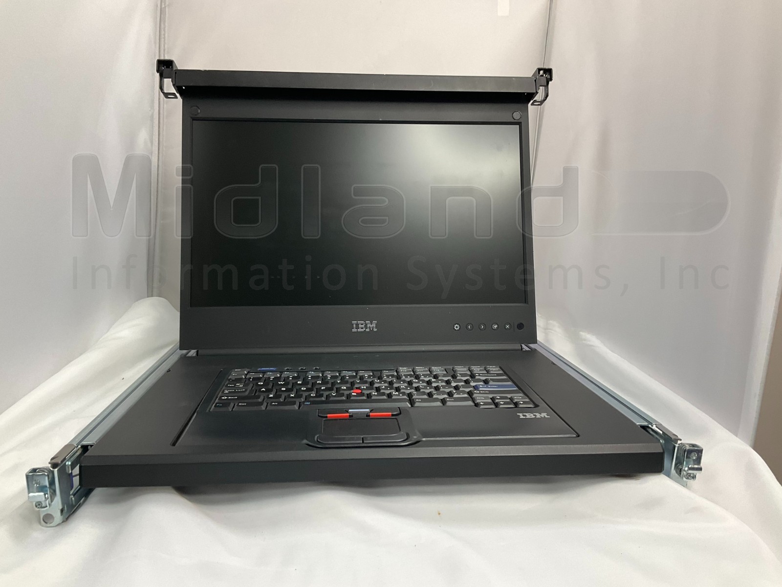 IBM 7316-TF4 18.5" Flat Panel Rack-Mounted Monitor, rail kit and keyboard