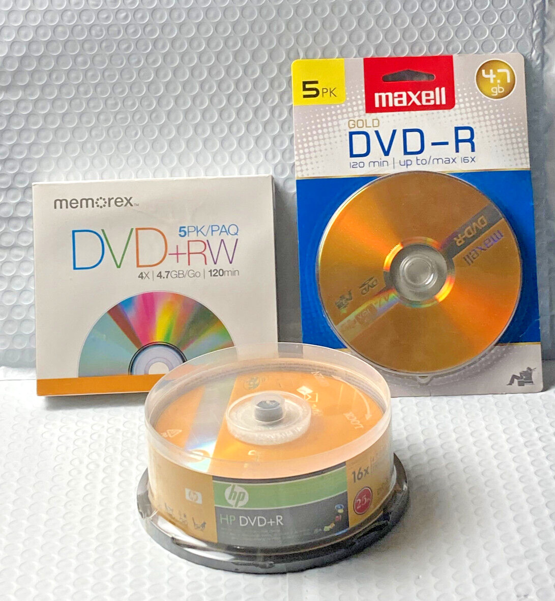 (35 Disc) 5 DVD+RW & 30 DVD+R ~ 3 Sealed Pks.  HP, Memorex. Maxell  *New
