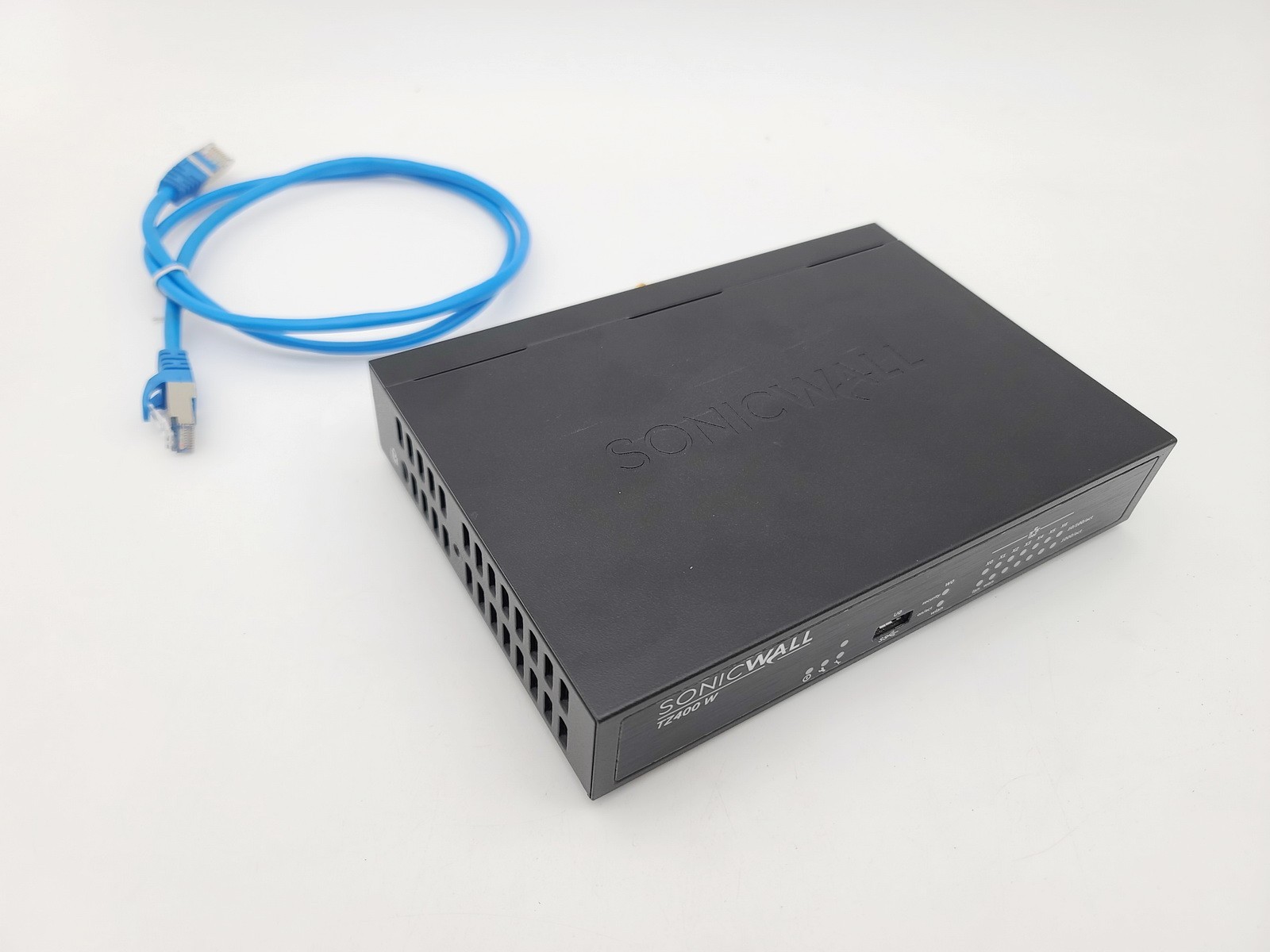 SONICWALL TZ400 APL28-0B5 NETWORK SECURITY FIREWALL VPN APPLIANCE W CABLE