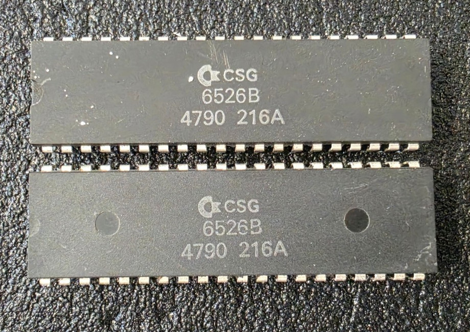 2x MOS / CSG 6526 B Commodore 64 CIA with date code (4790)