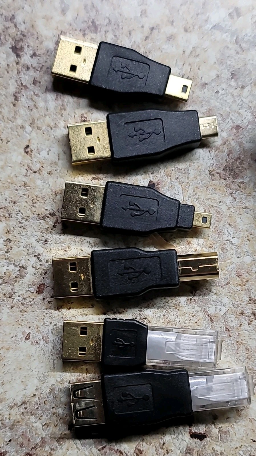 Gigaware 6-in-1 USB Adapter Cable Set Gold-Plated Adapters Black