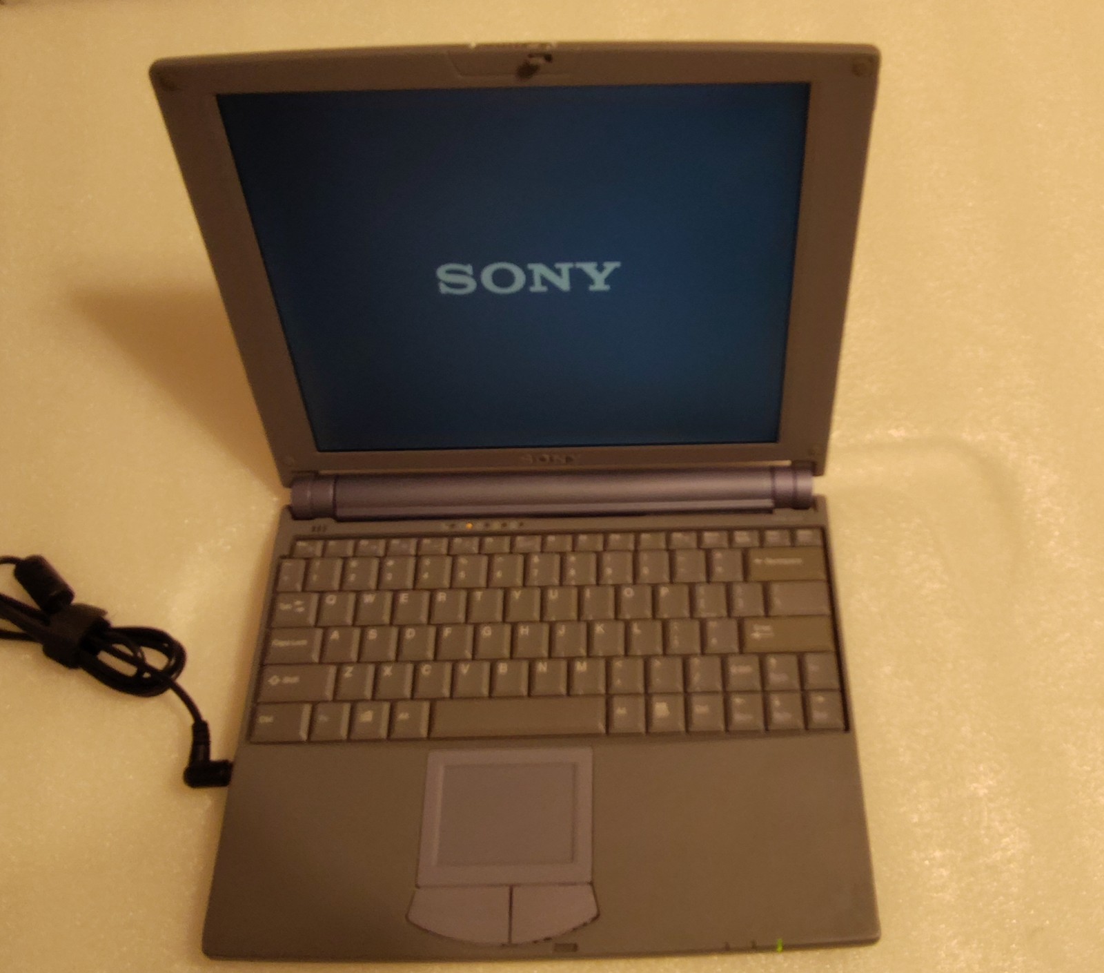Sony VAIO PCG-Z505F Laptop, Intel Celeron, 32MB RAM, No OS