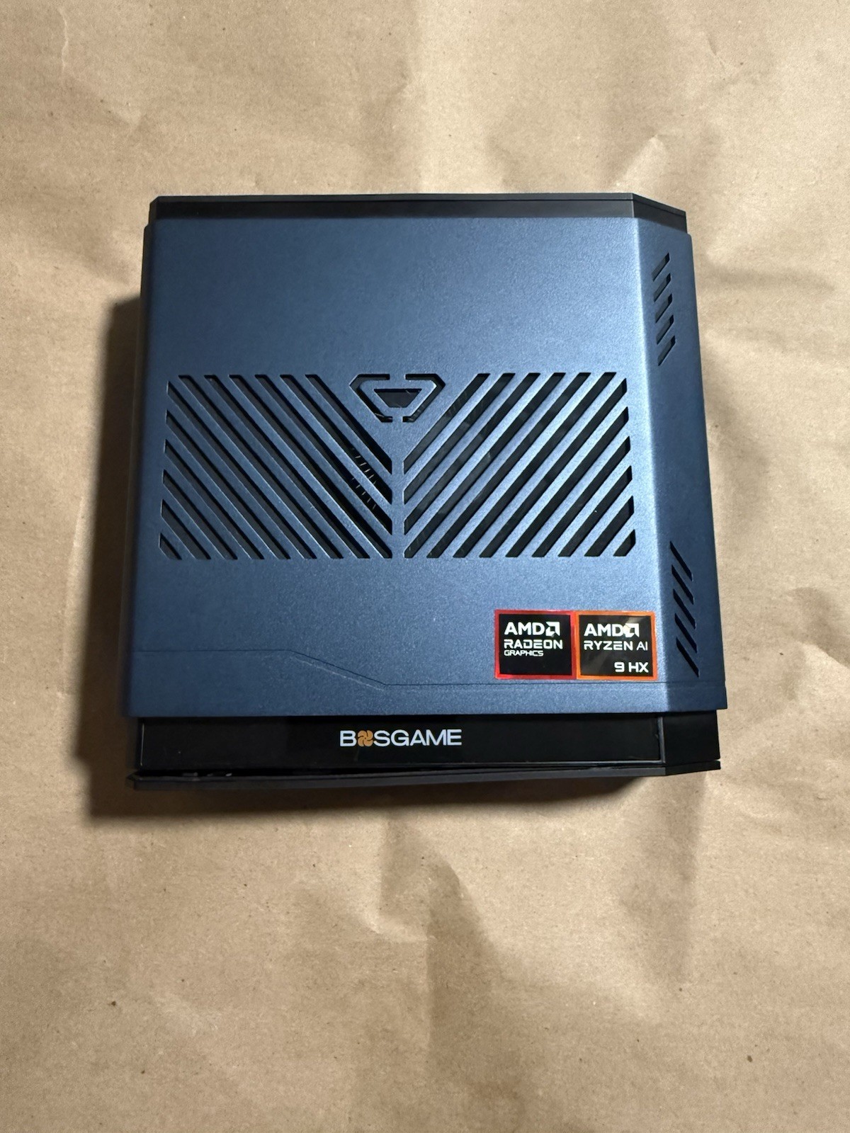 READ (Functional) BOSGAME M6 mini PC, AMD Ryzen AI 9 HX 370 Oculink Barebones