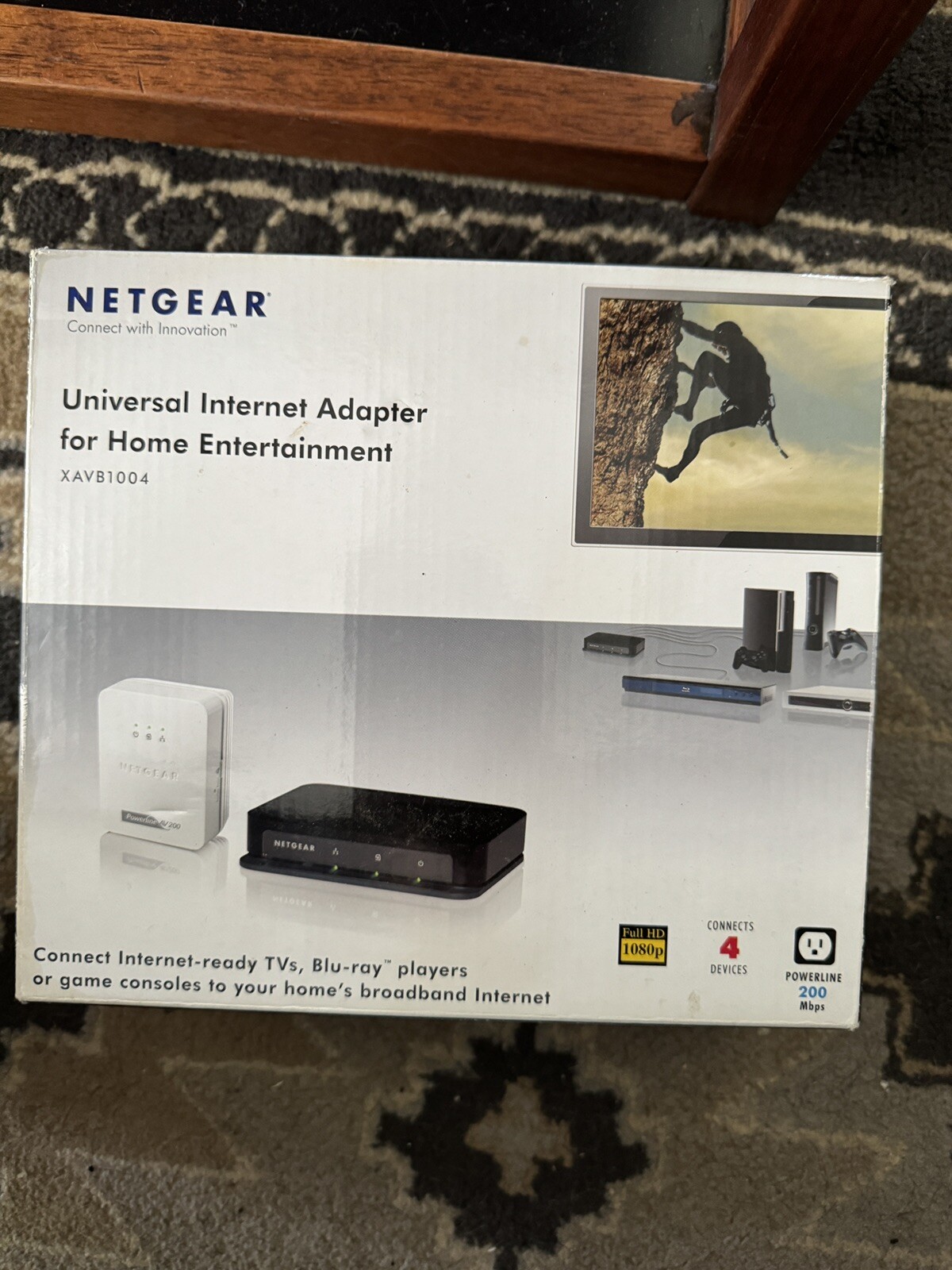 NETGEAR xavb1004-100nas home theater internet connection kit Used