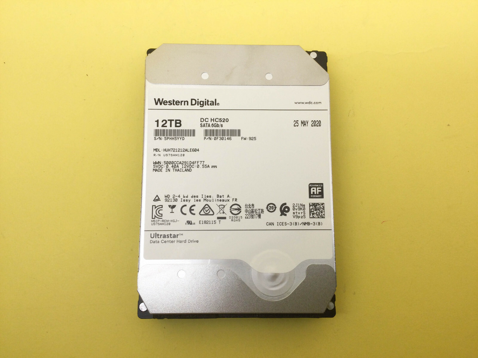 WD Ultrastar DC HC520 12TB 7.2K RPM SATA 6Gb/s 3.5" HDD HUH721212ALE604