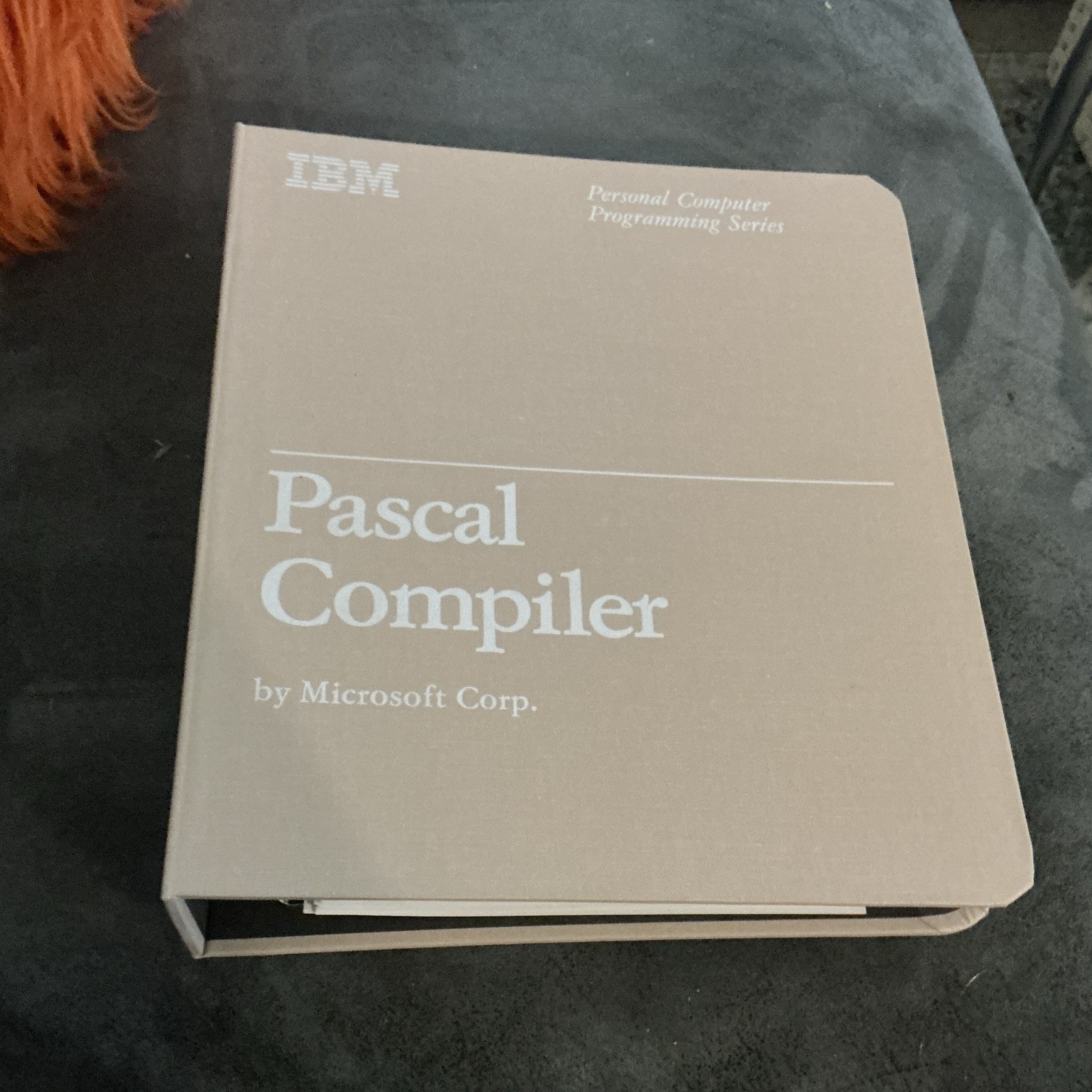IBM PC Programming Series Pascal Compiler Microsoft Manual 1984 vintage Vol 1